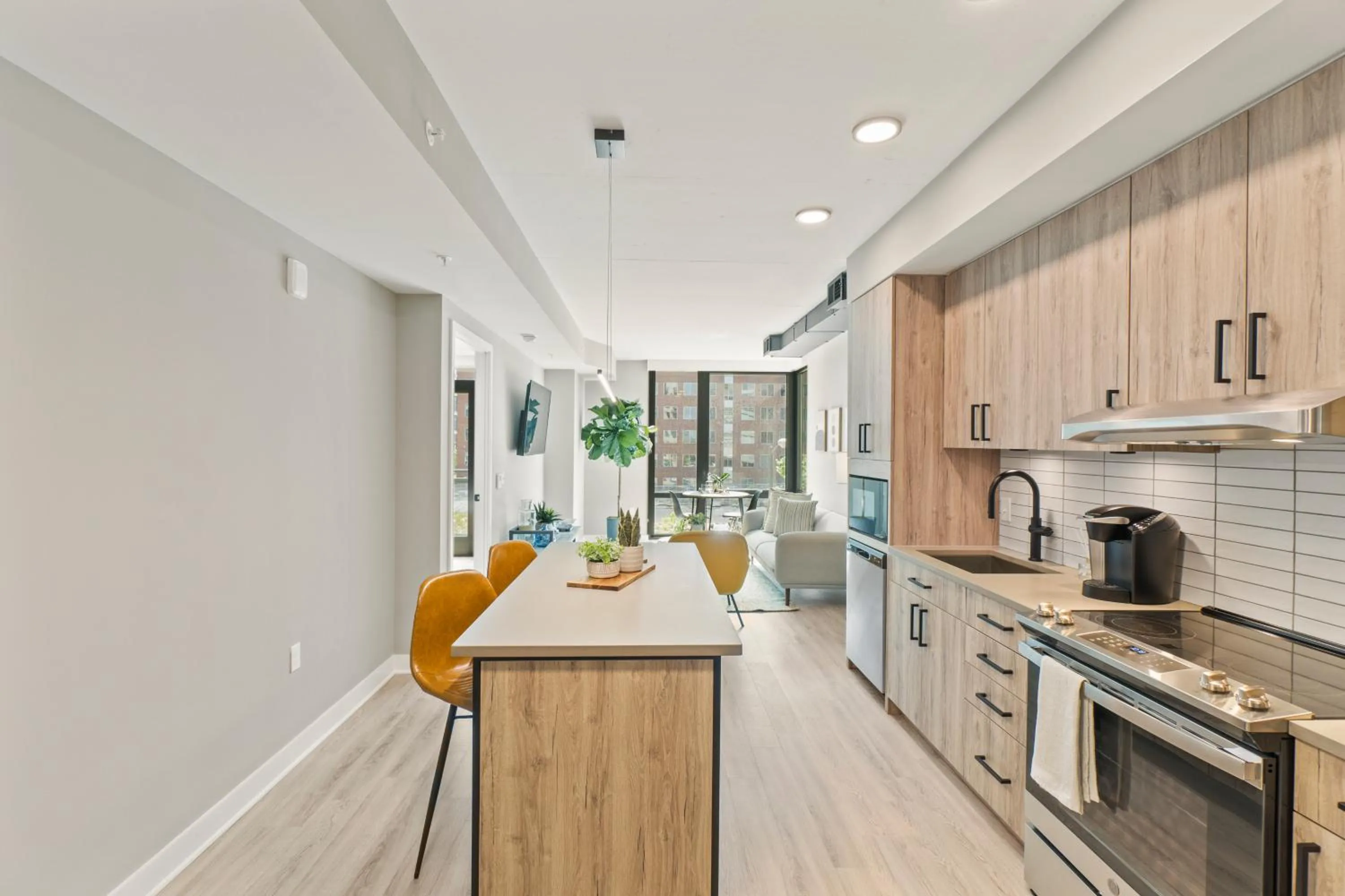 Kitchen or kitchenette in Coda on Half, a Placemakr Experience - Navy Yard