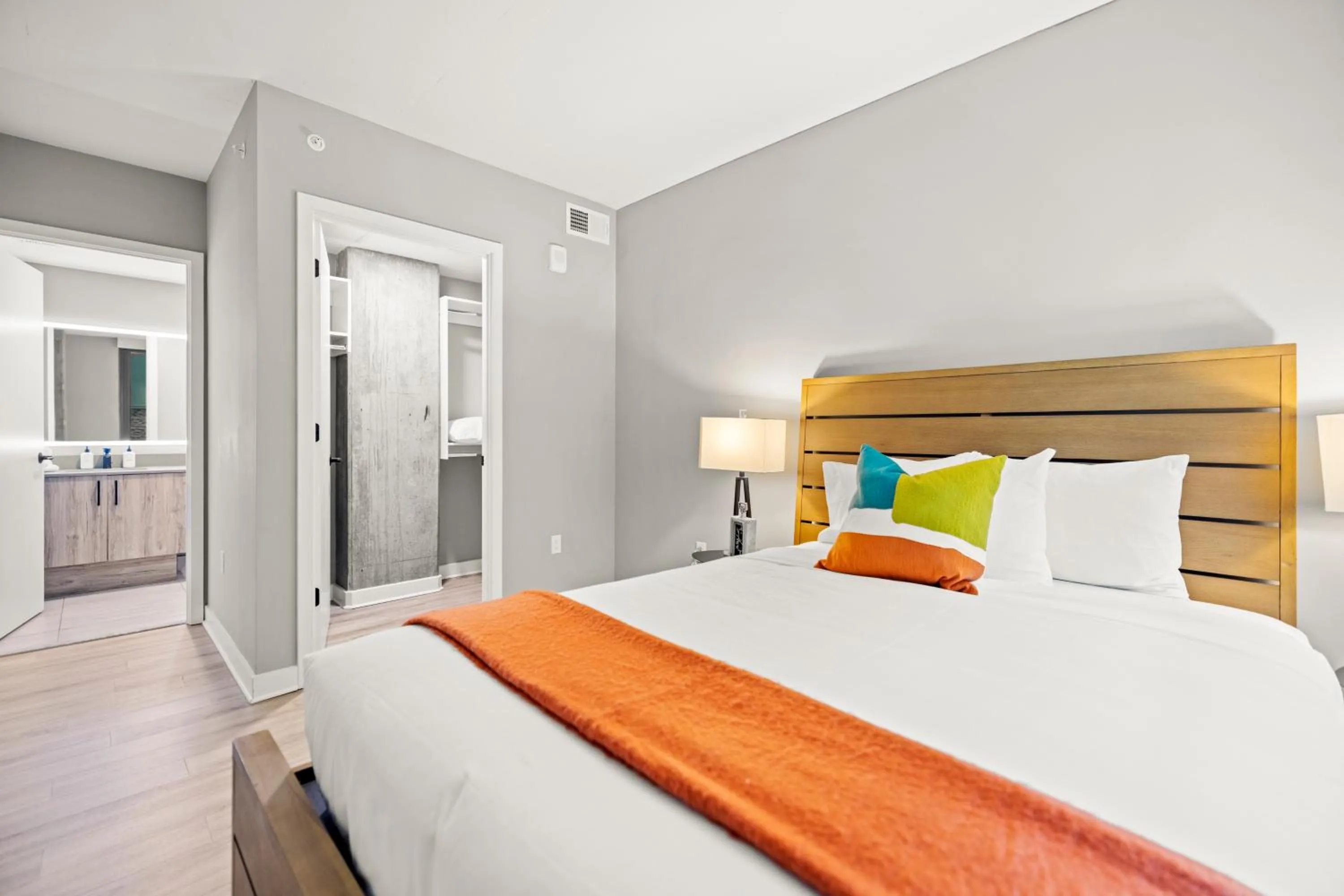 Bed in Coda on Half, a Placemakr Experience - Navy Yard