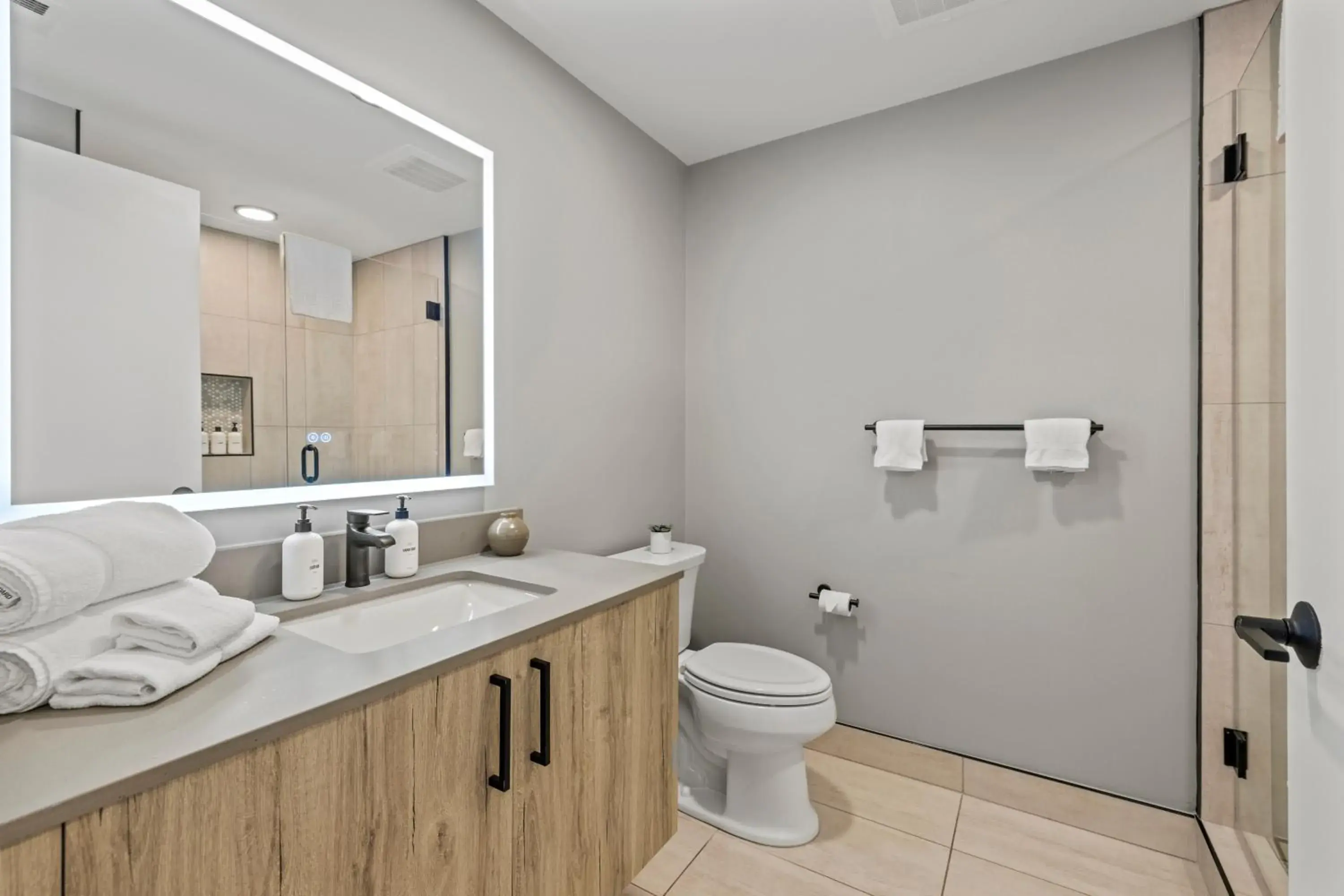 Bathroom in Coda on Half, a Placemakr Experience - Navy Yard Bathroom in Coda on Half, a Placemakr Experience - Navy Yard