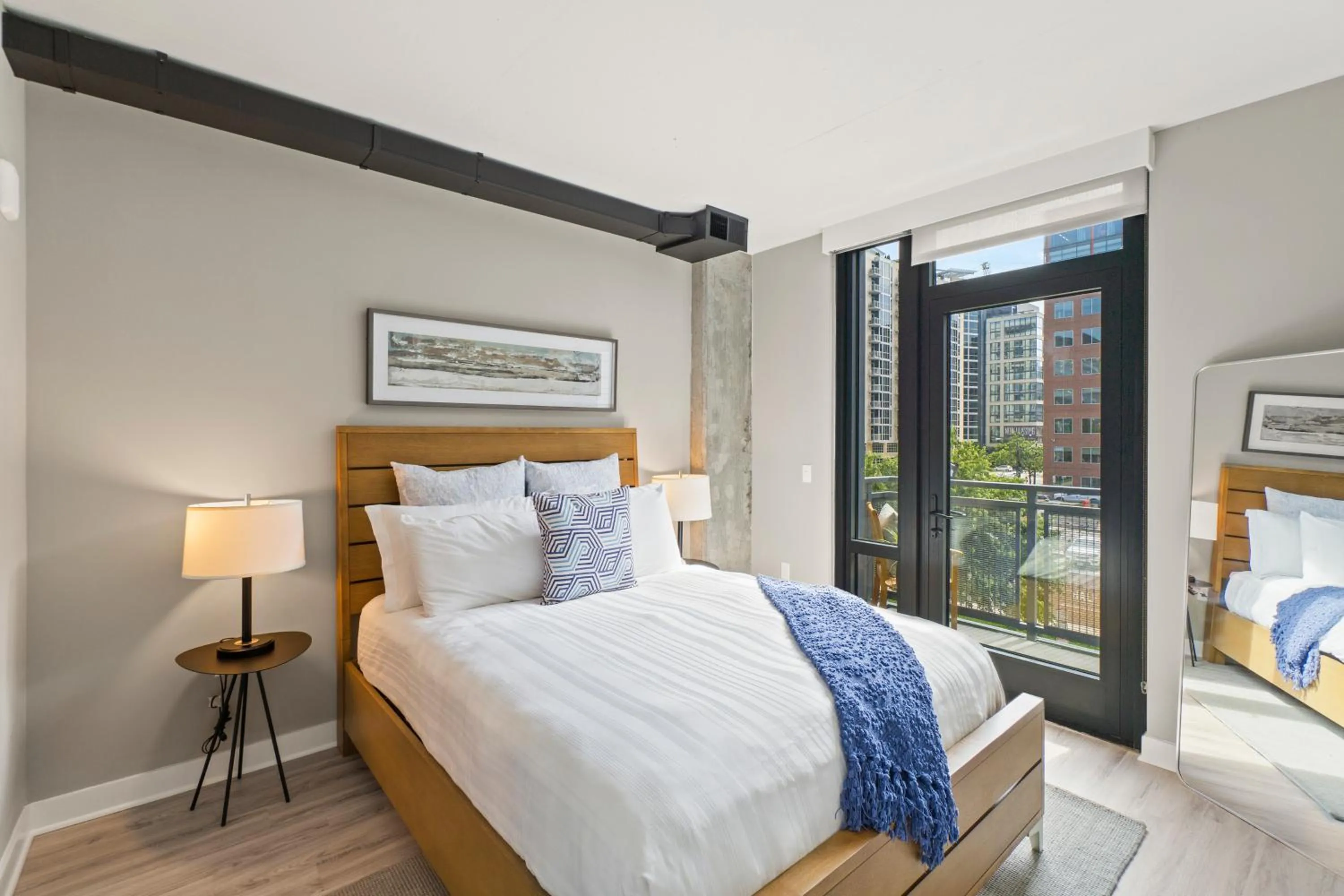 Bed in Coda on Half, a Placemakr Experience - Navy Yard