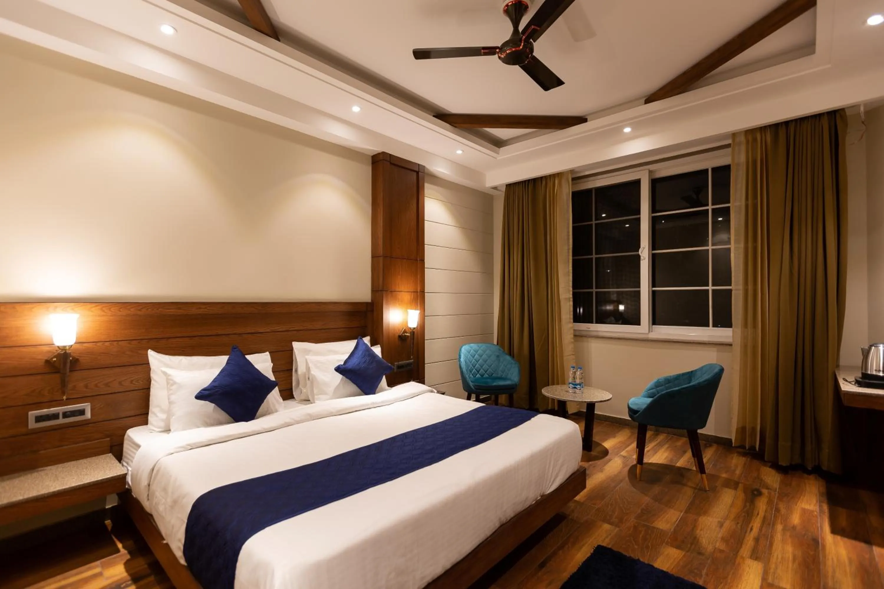 Photo of the whole room, Bed in Hotel LA Eden