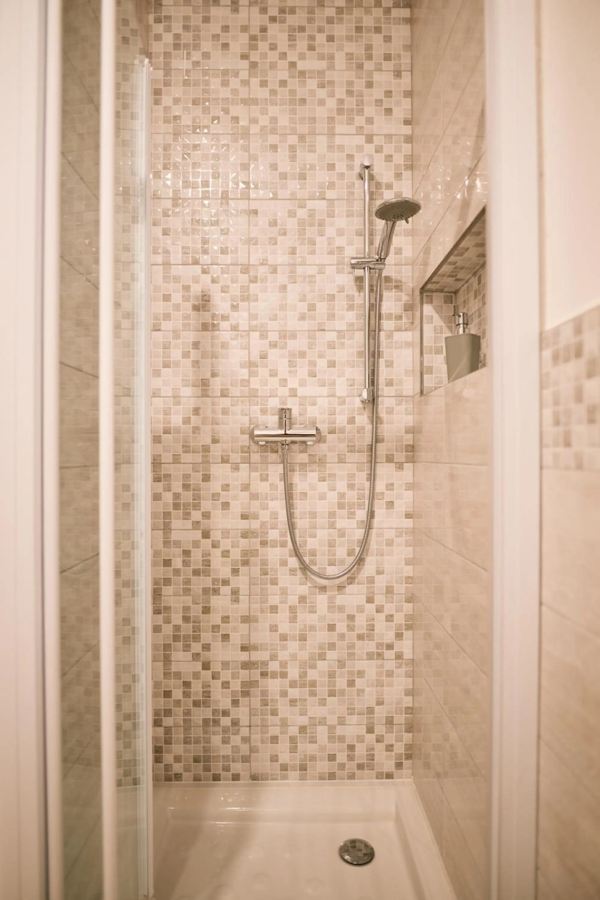 Shower in Shamarè Resort ****