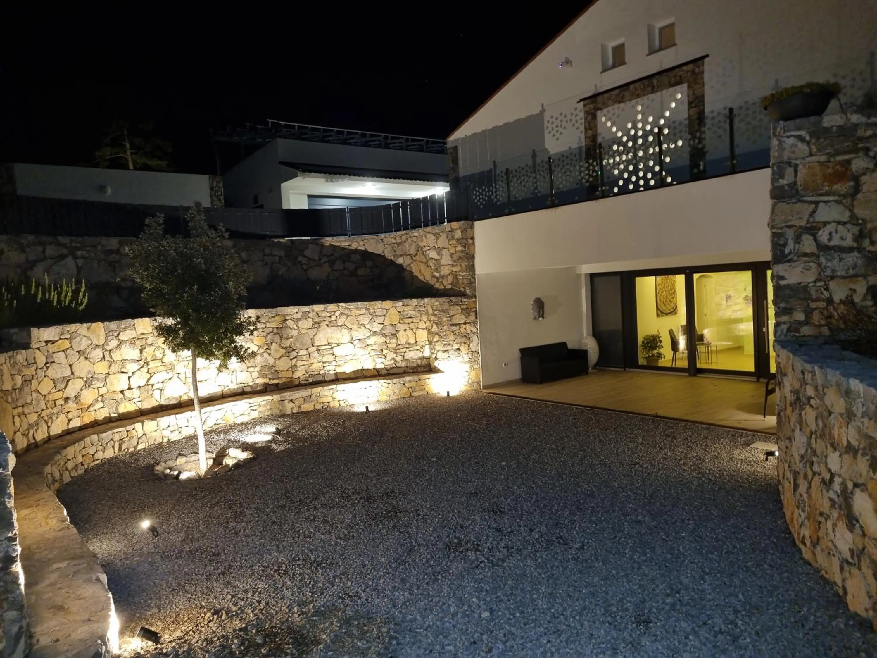 Inner courtyard view in Shamarè Resort ****