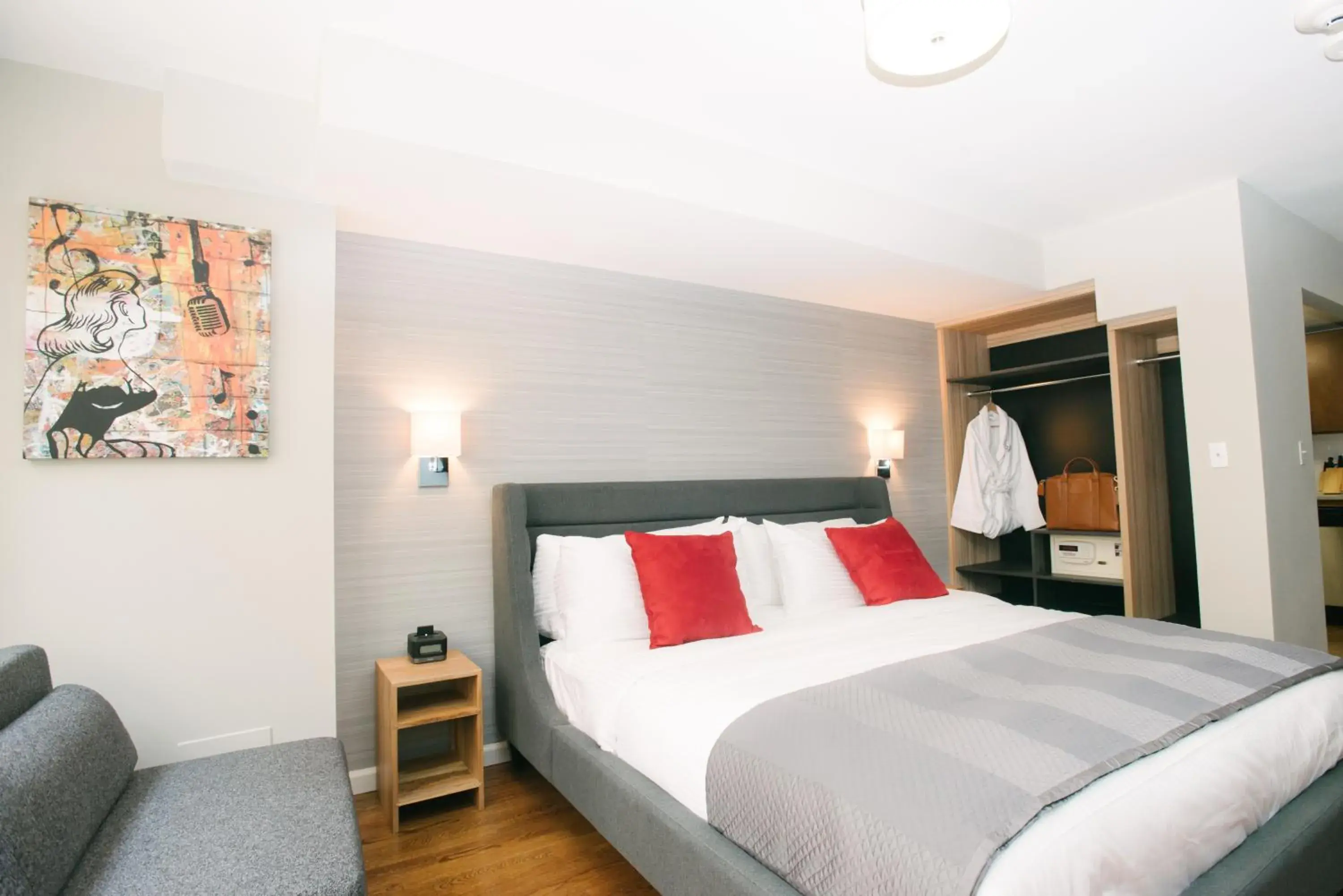 Bedroom, Bed in Hotel 32 32 Bedroom, Bed in Hotel 32 32