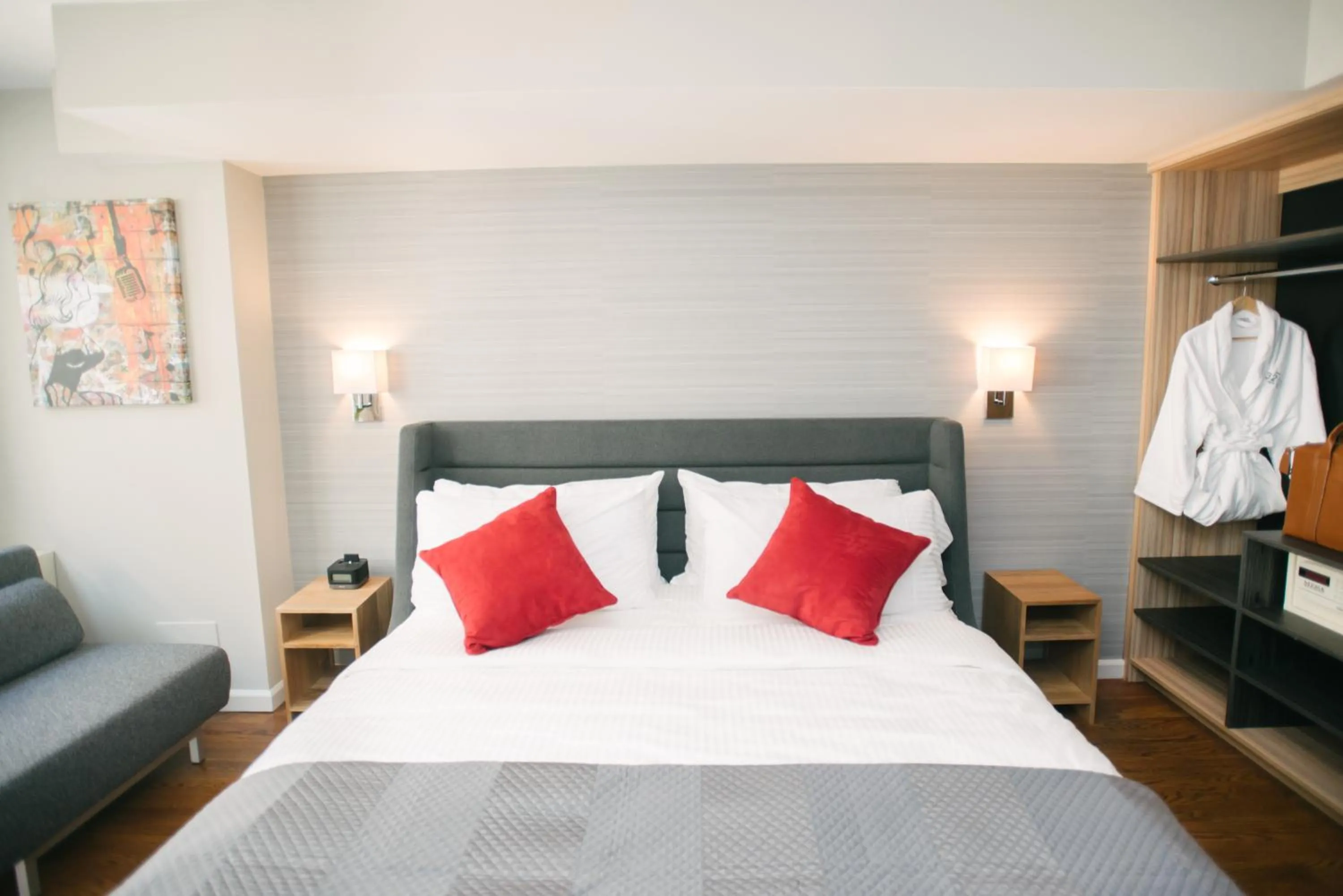 Bedroom, Bed in Hotel 32 32