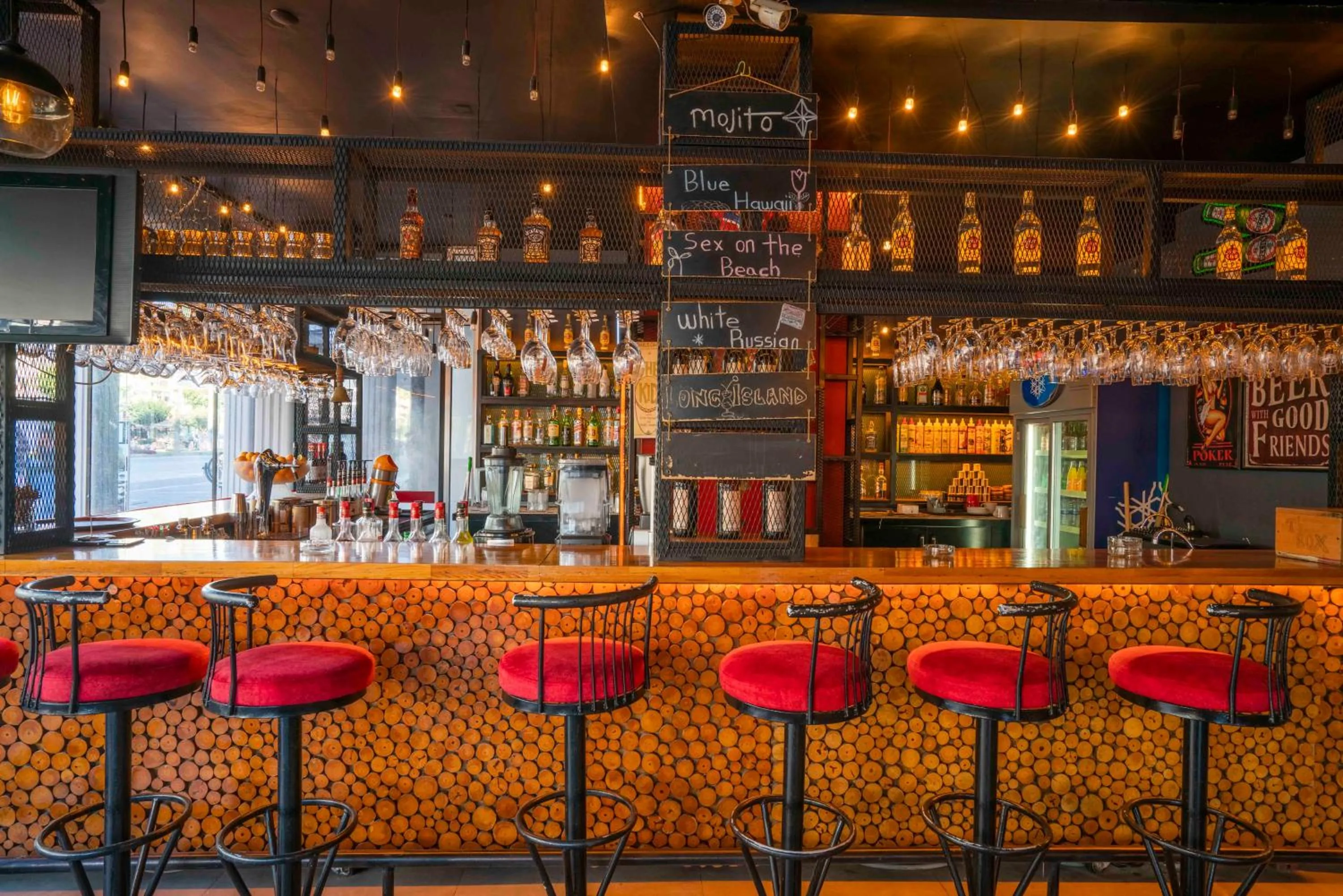 Lounge or bar in Aslan Corner Hotel