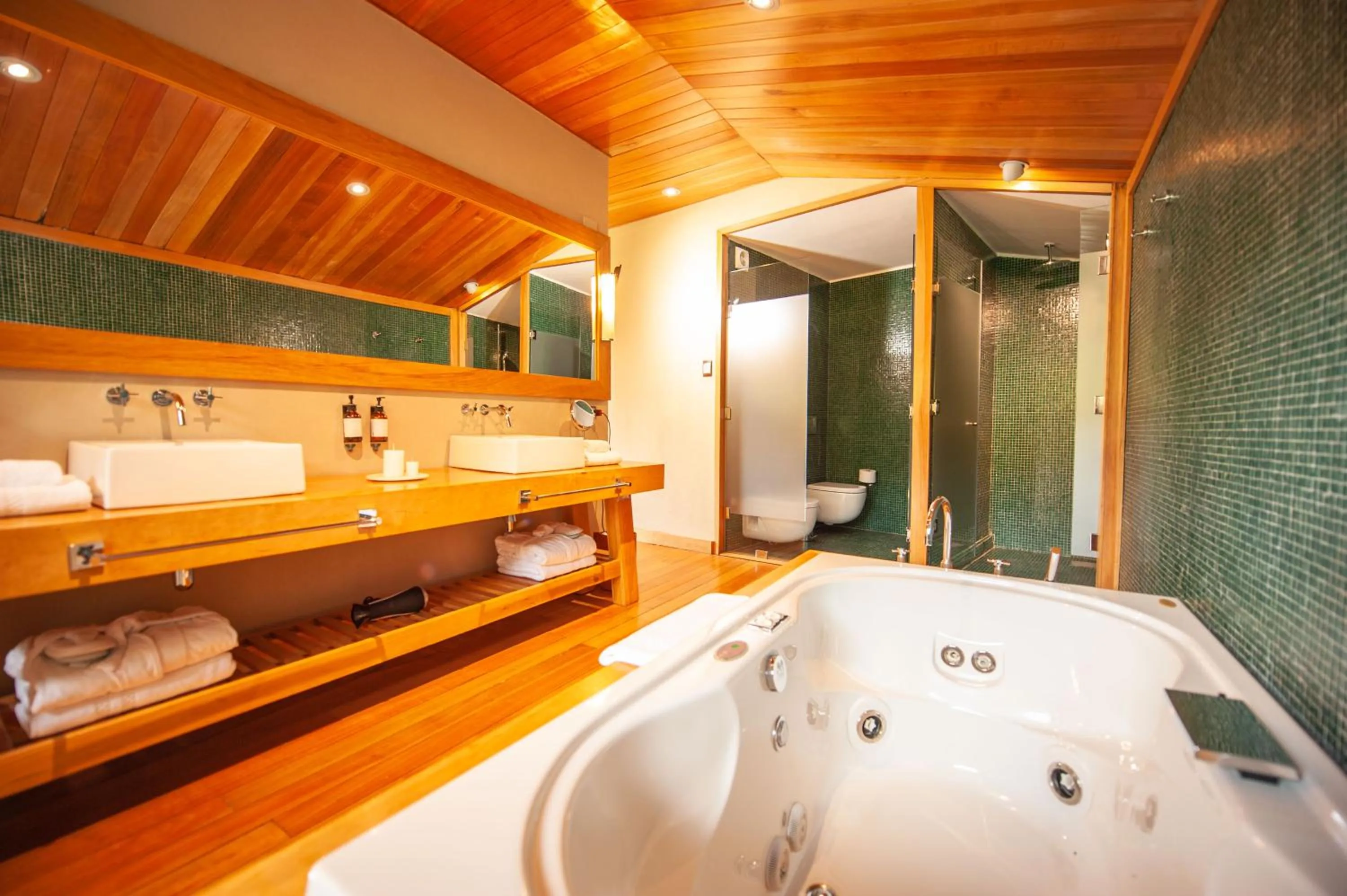 Bathroom in Uman Lodge Patagonia Chile