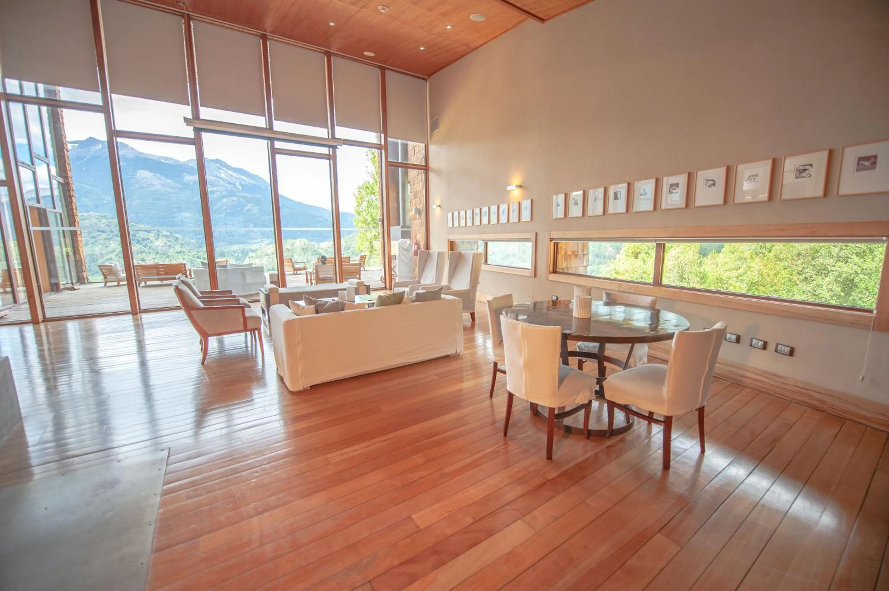 Living room in Uman Lodge Patagonia Chile