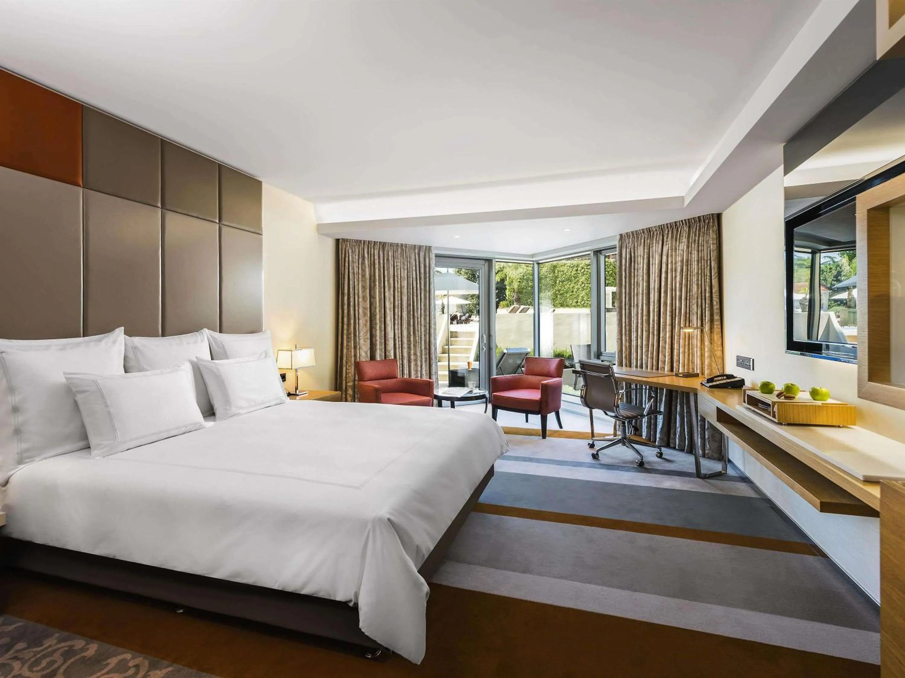 Bedroom, Bed in Swissotel The Bosphorus Istanbul