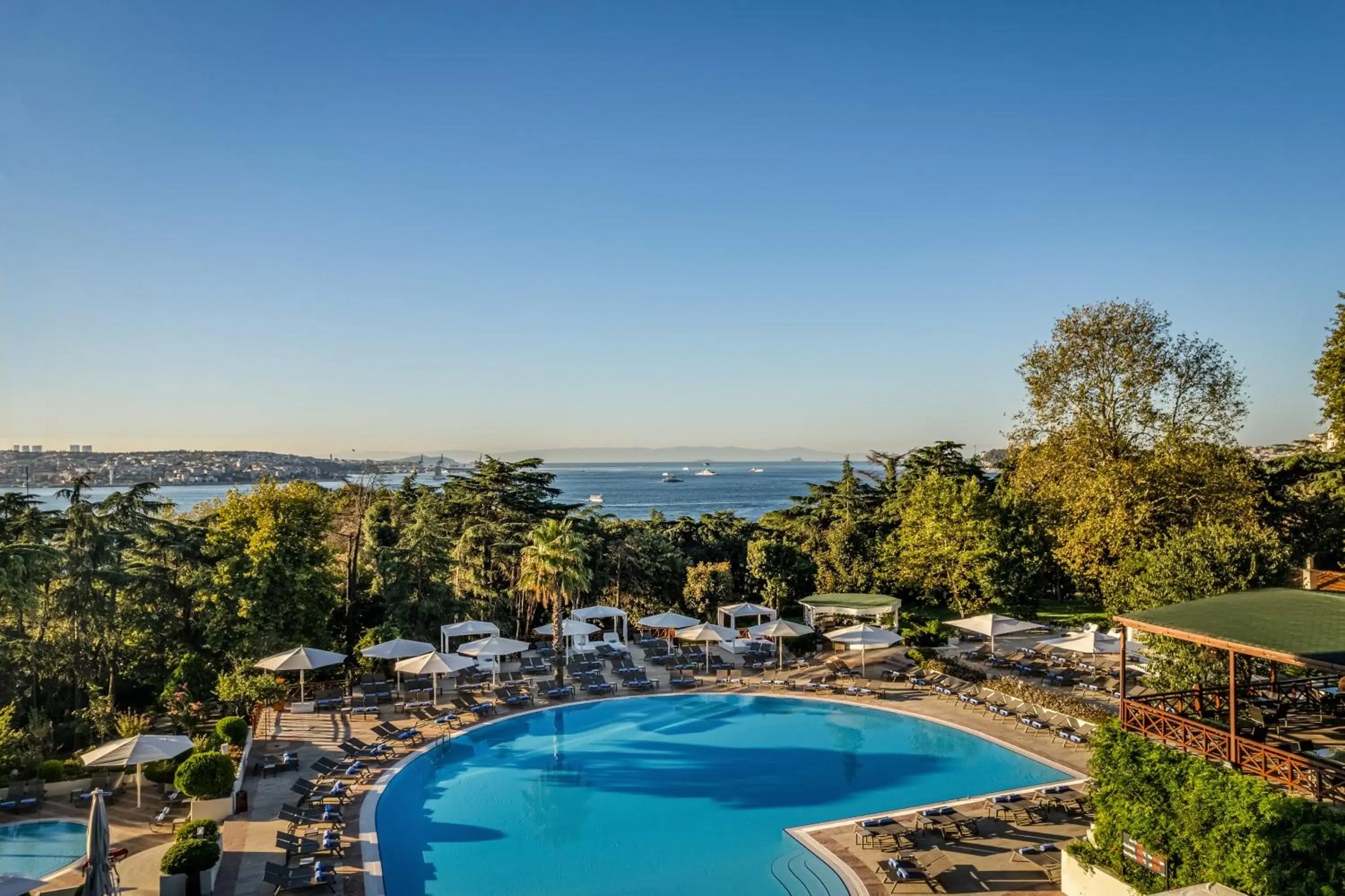 Swimming pool in Swissotel The Bosphorus Istanbul Swimming pool in Swissotel The Bosphorus Istanbul