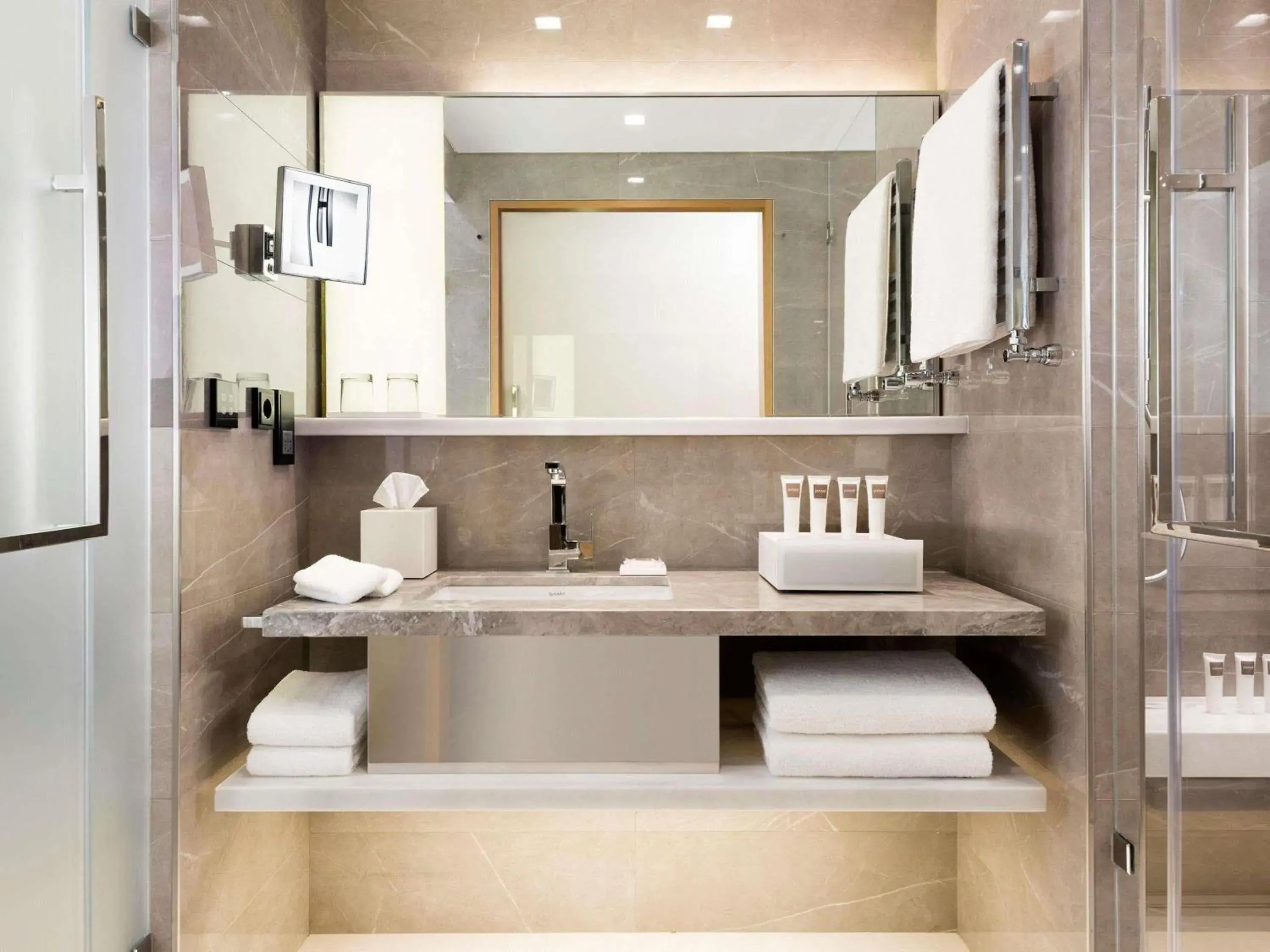 Bedroom in Swissotel The Bosphorus Istanbul Bedroom in Swissotel The Bosphorus Istanbul