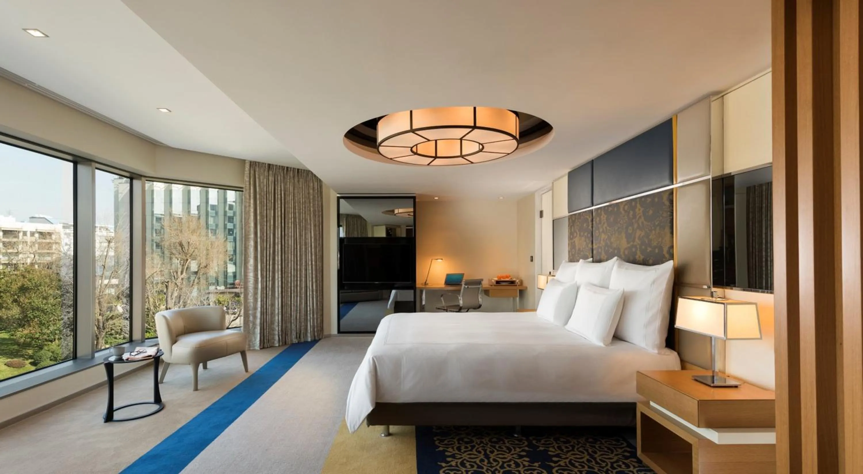 Photo of the whole room, Bed in Swissotel The Bosphorus Istanbul