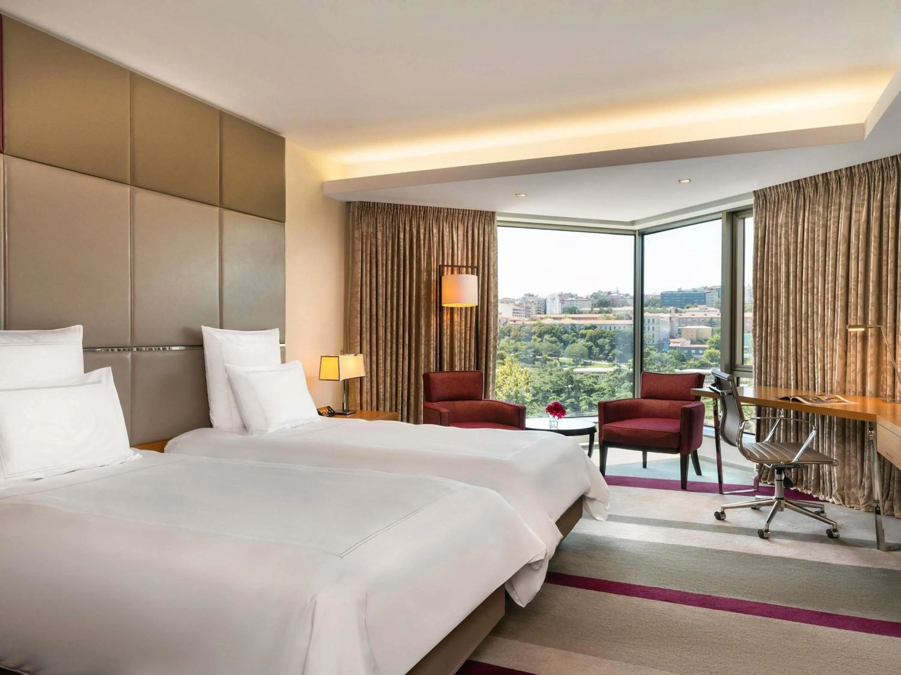 Bedroom, Bed in Swissotel The Bosphorus Istanbul