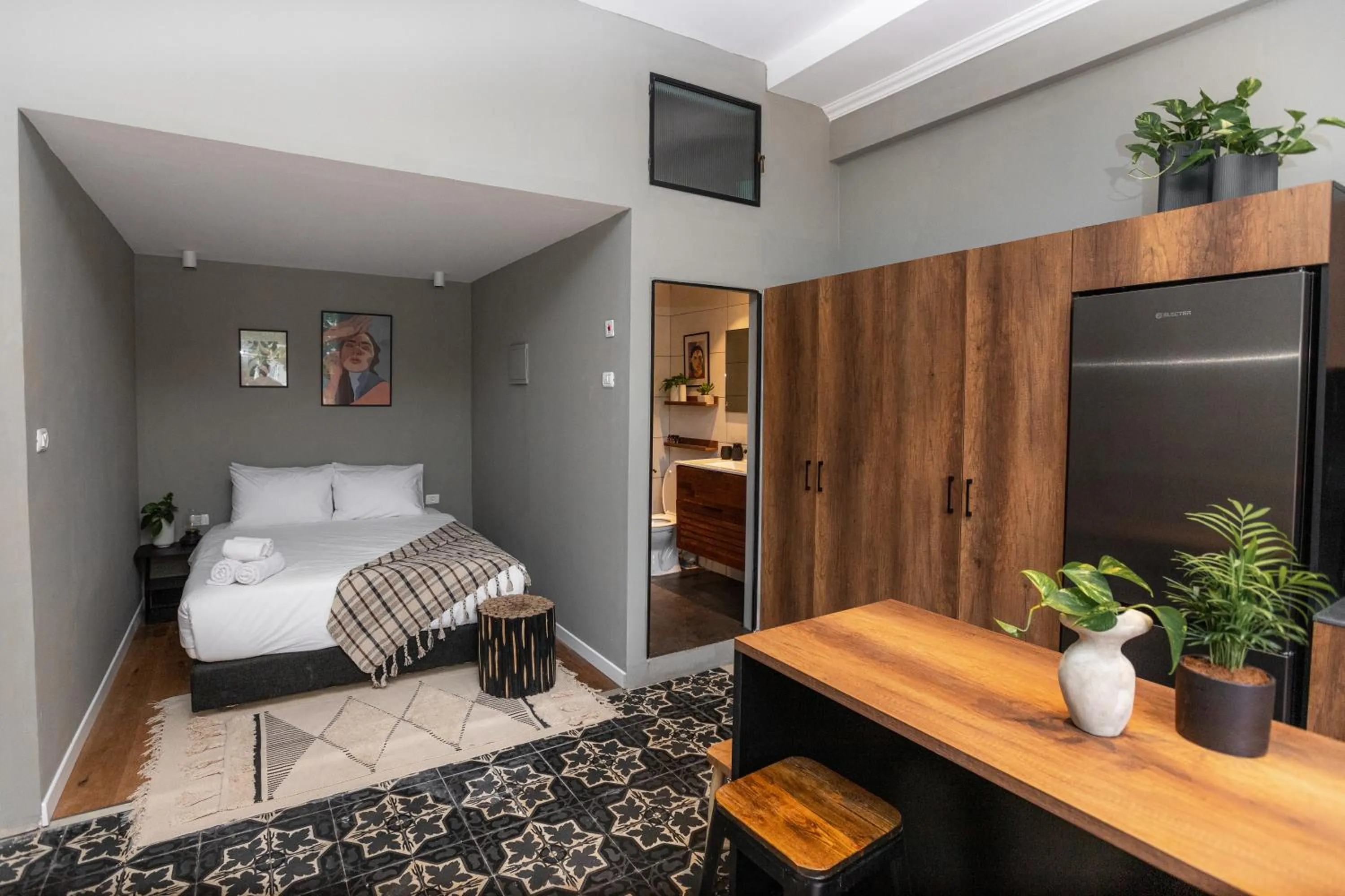 Photo of the whole room in DeBlox living - Alhambra Apartments