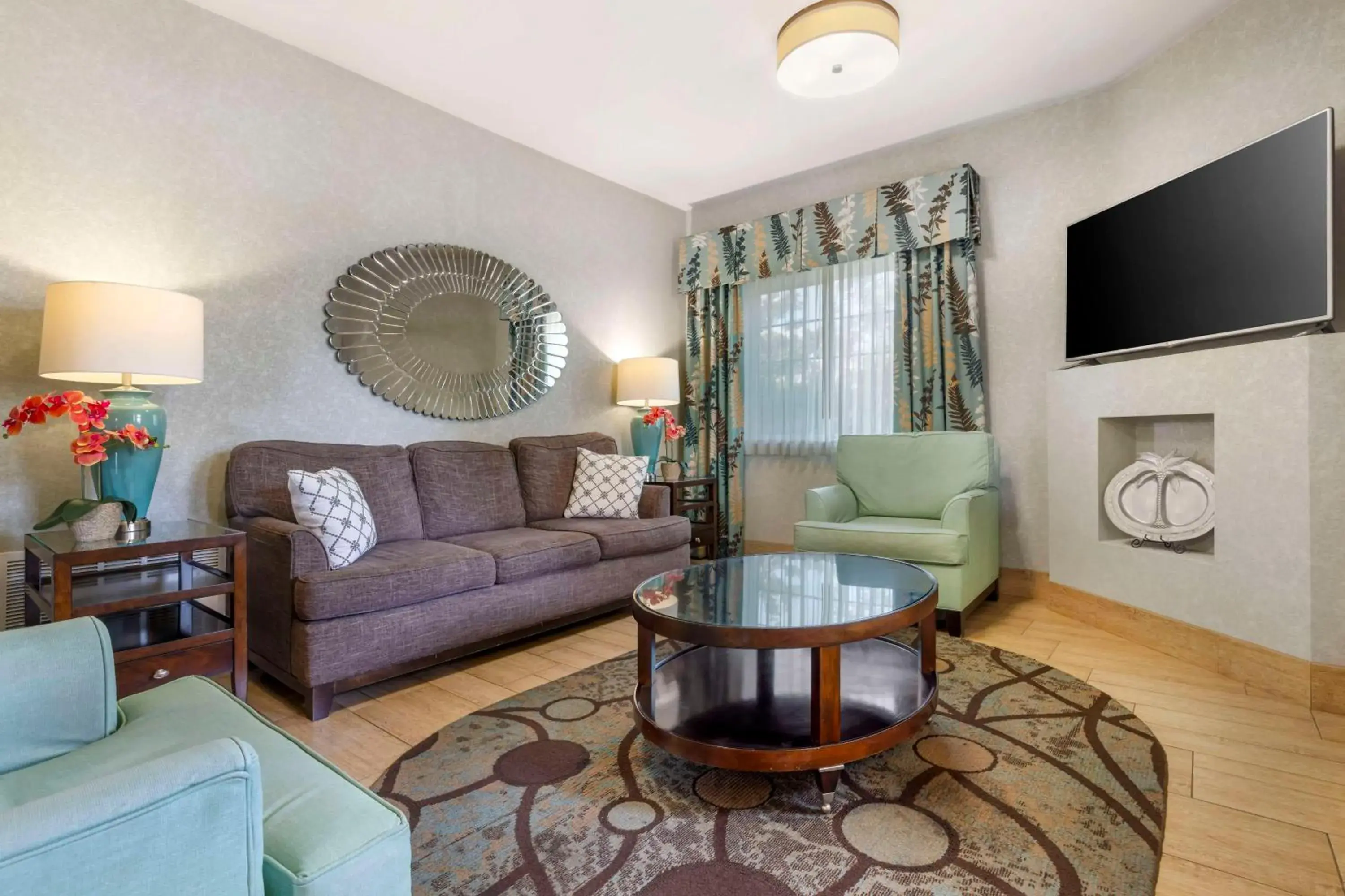 Lobby or reception in Best Western Plus Oceanside Palms Lobby or reception in Best Western Plus Oceanside Palms