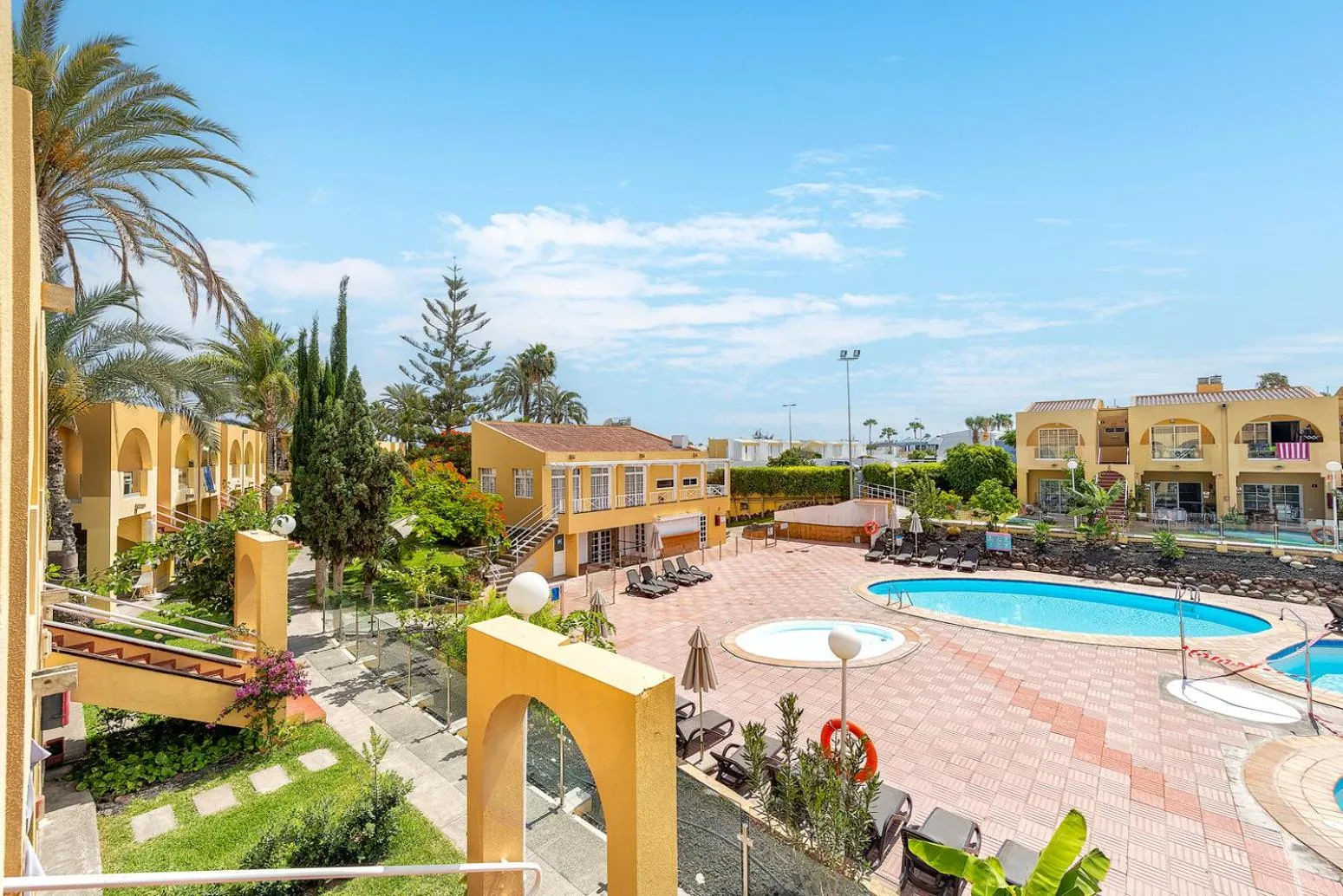 Property building in Tisalaya Bright Apartment