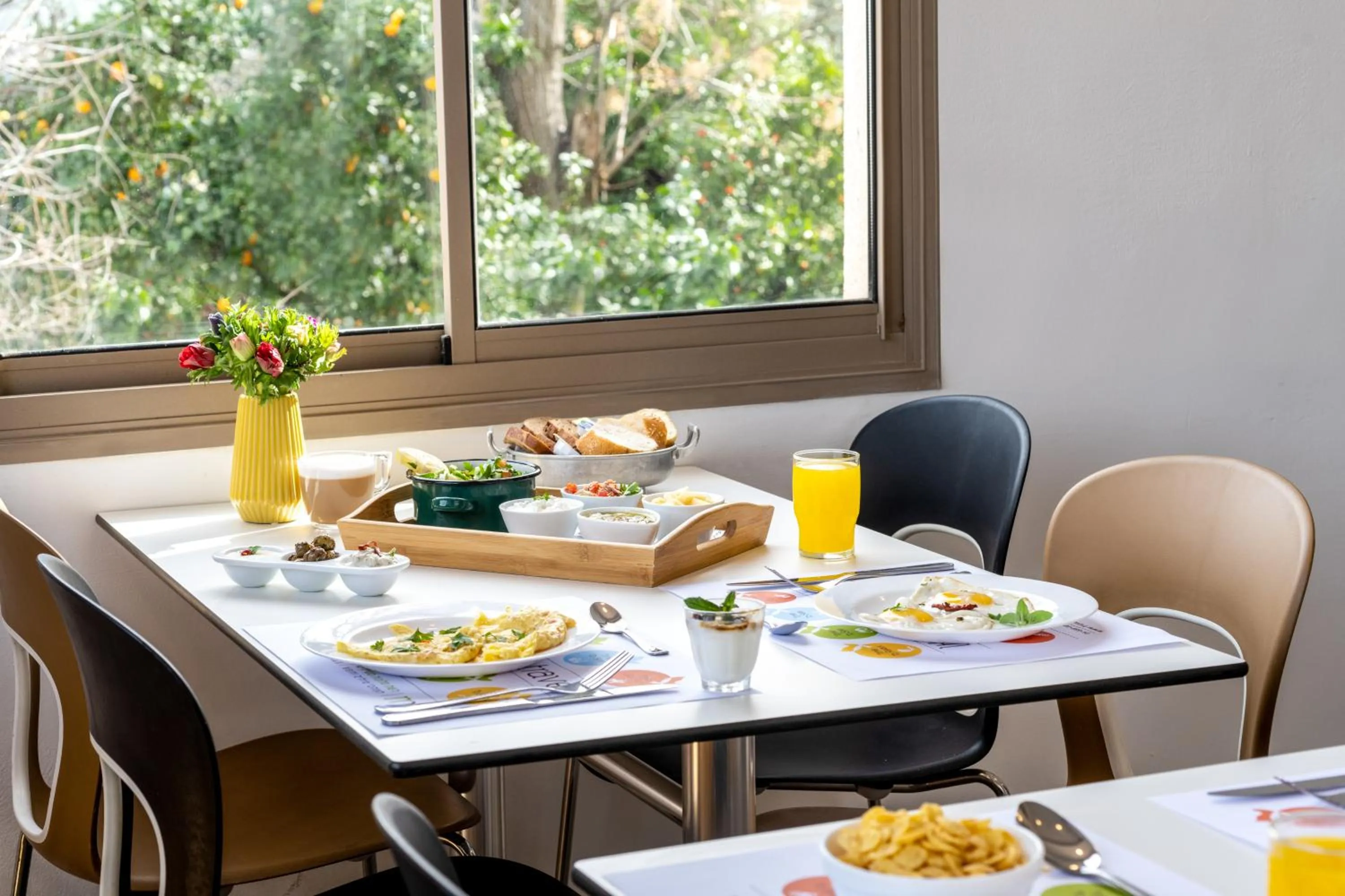 Restaurant/places to eat in Metulla Travel Hotel