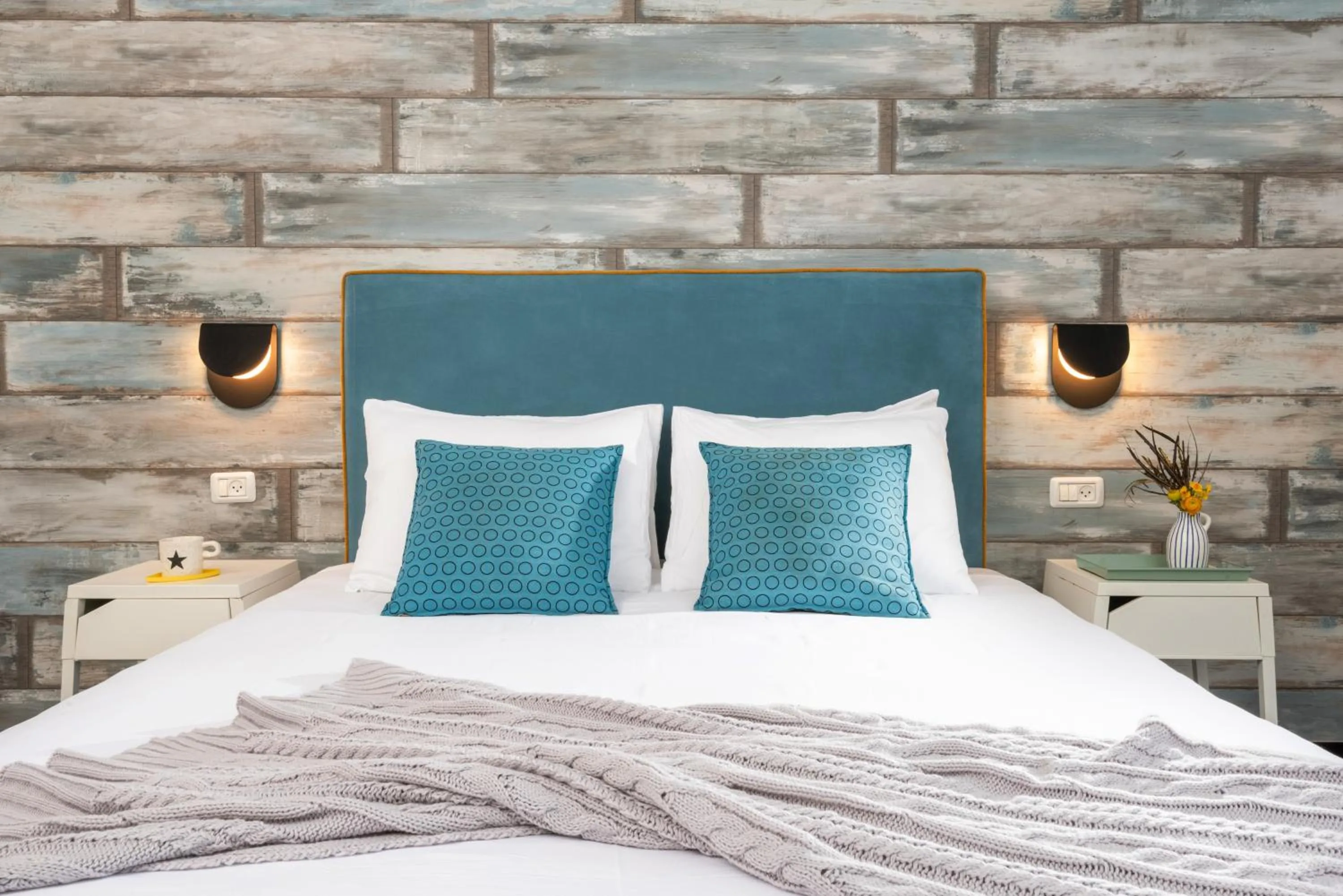 Bed in Metulla Travel Hotel