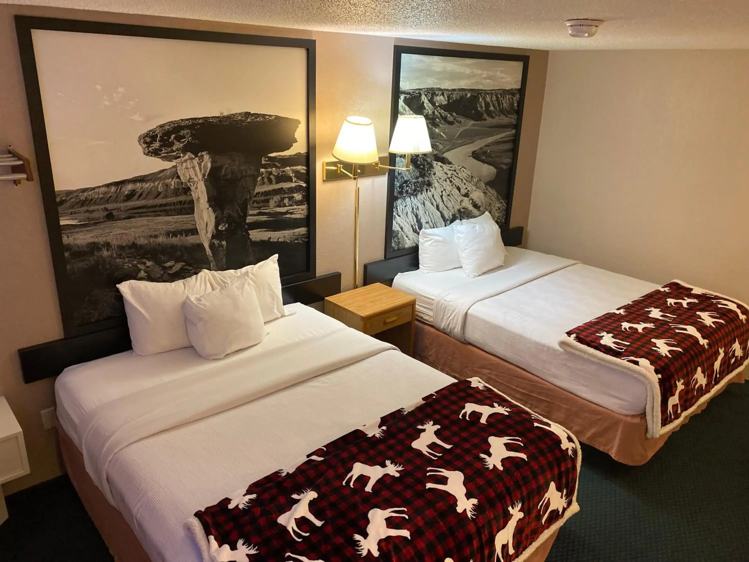 Bedroom, Bed in Glendive Lodge Bedroom, Bed in Glendive Lodge