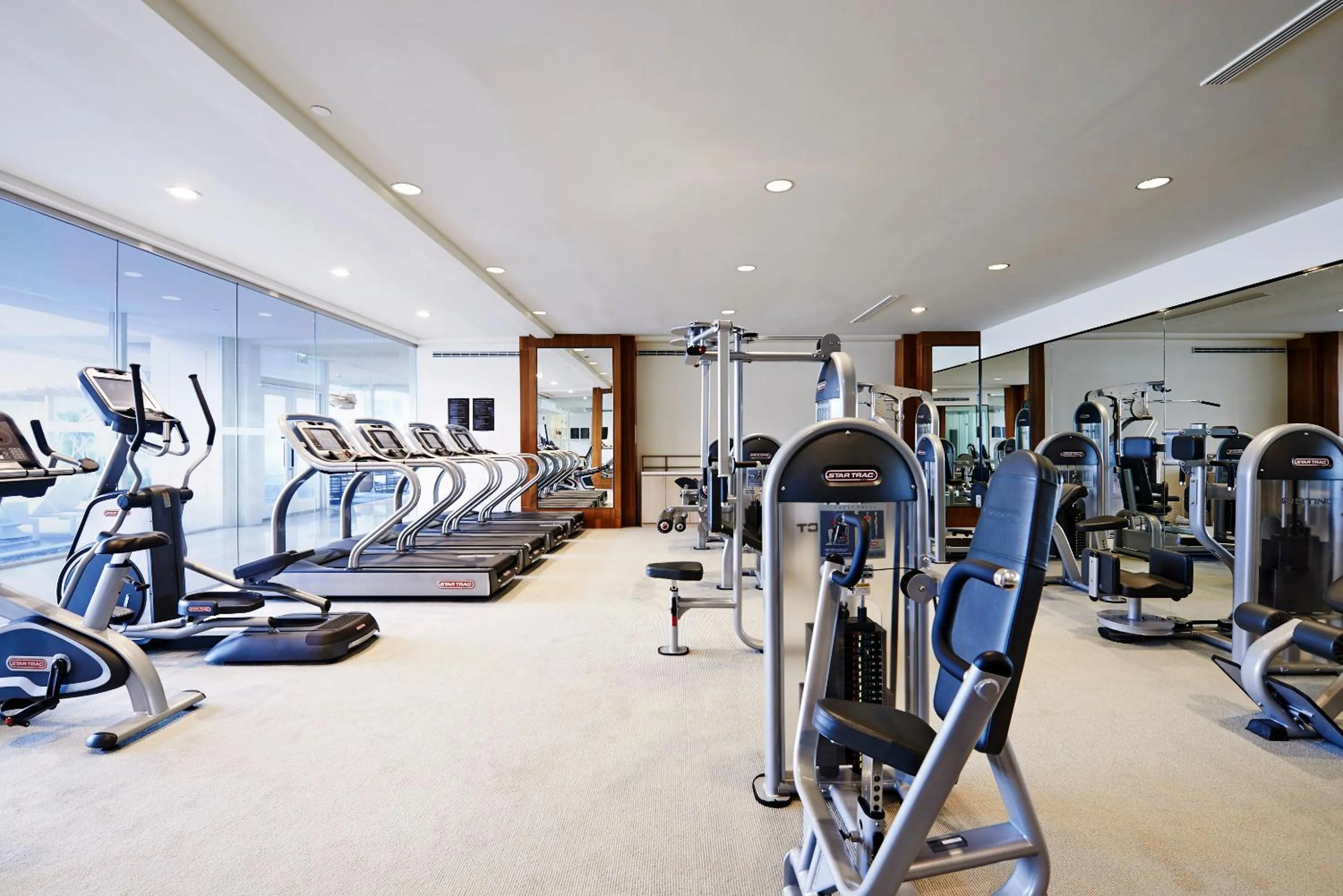 Fitness centre/facilities in Lotte Hotel Guam