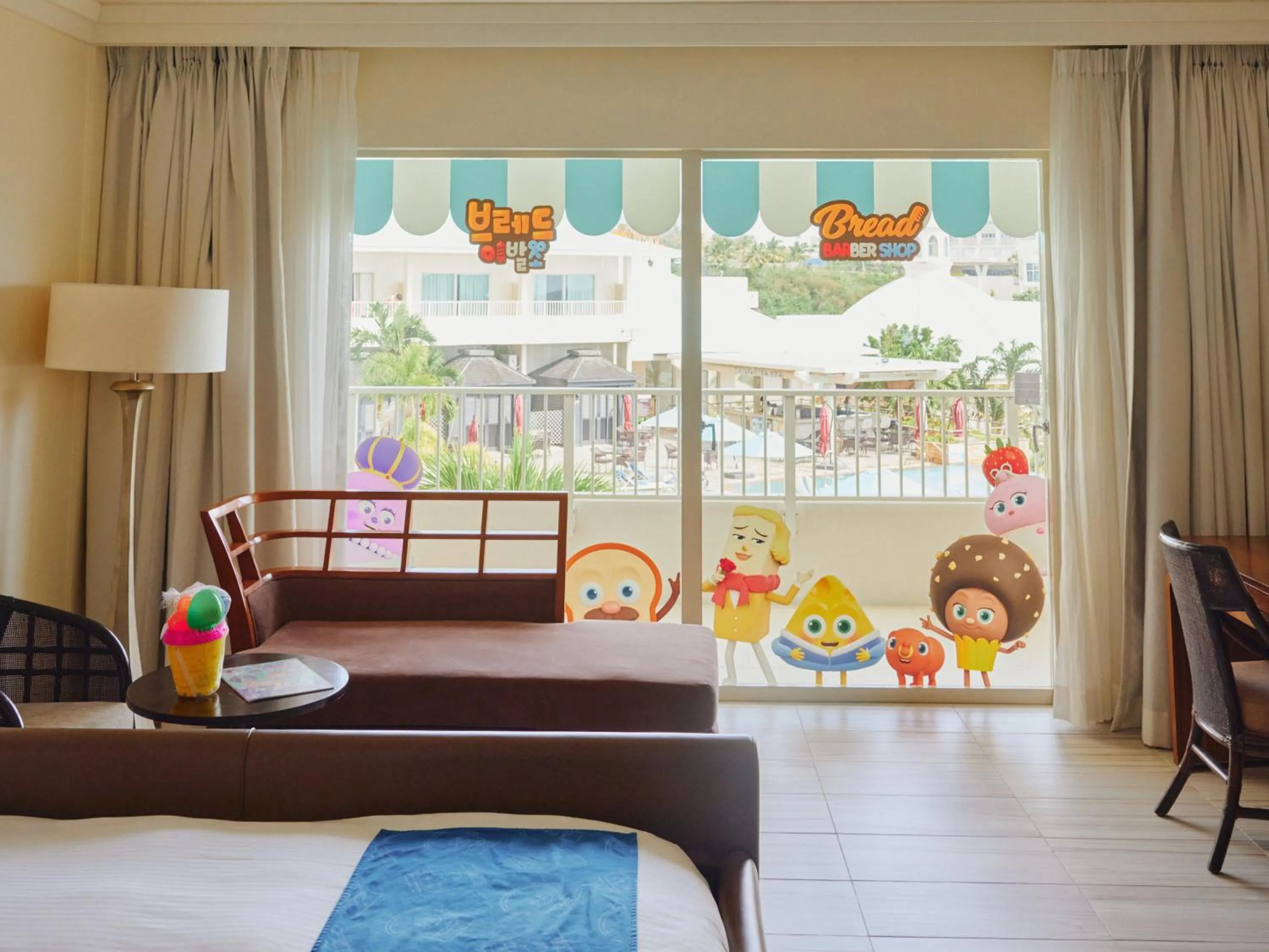 Bedroom, Bed in Lotte Hotel Guam