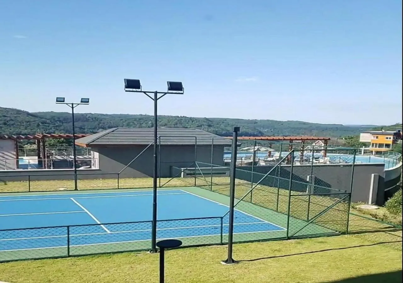 Tennis court in Resort Gramado Golden Laghetto