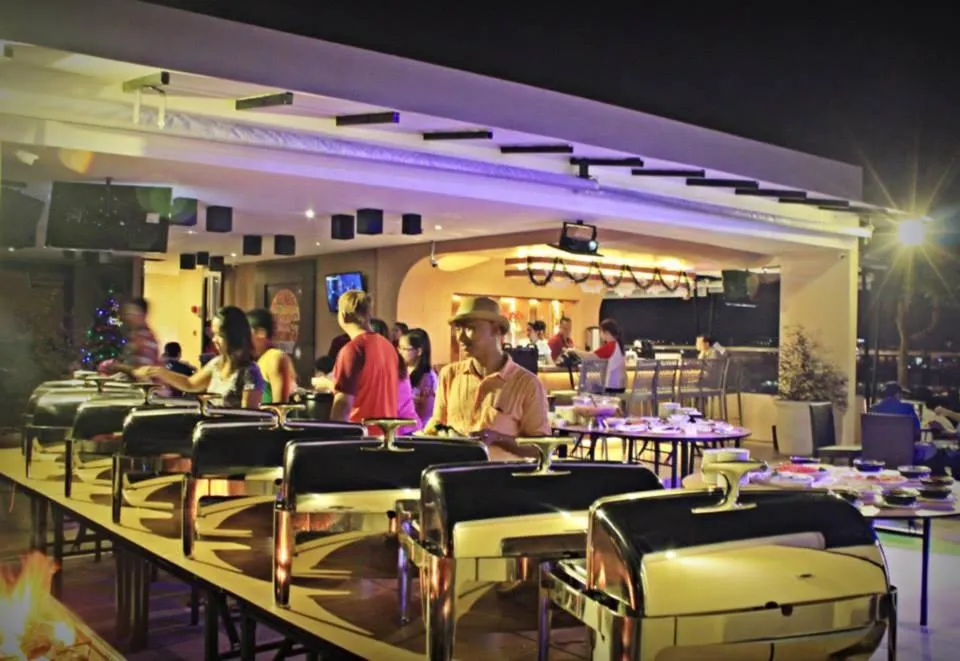 Restaurant/places to eat in Biz Hotel Batam