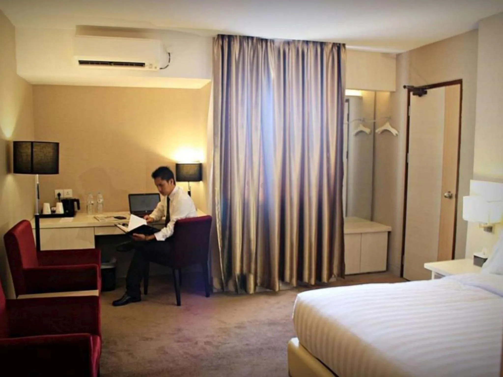 Bed in Biz Hotel Batam