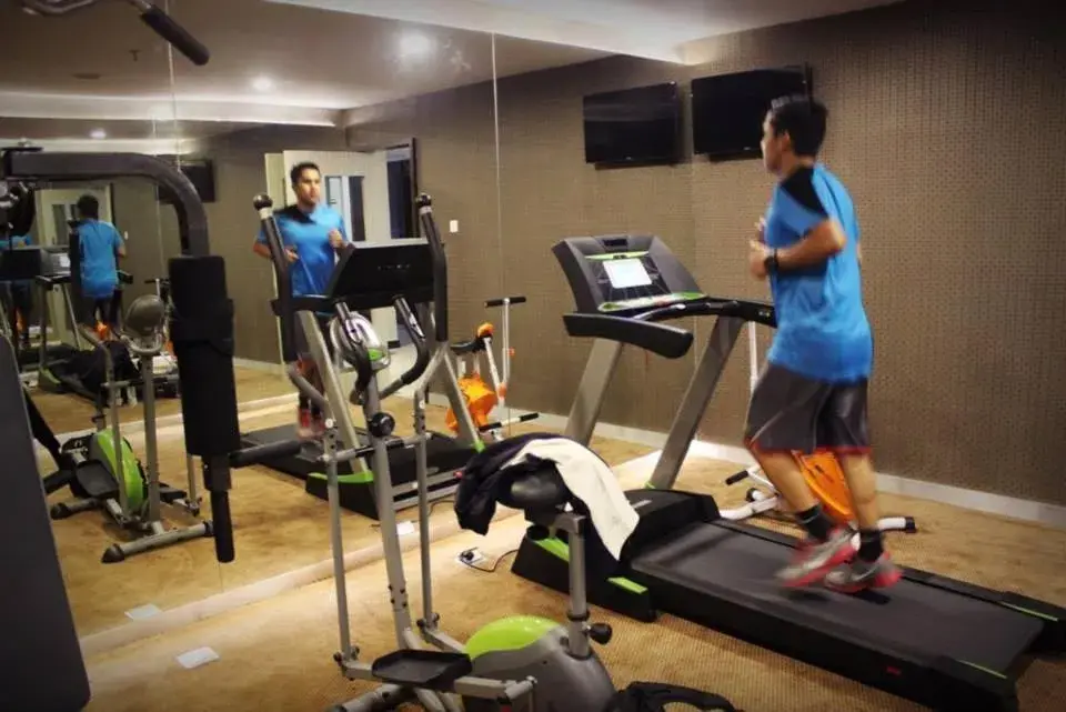 Fitness centre/facilities in Biz Hotel Batam Fitness centre/facilities in Biz Hotel Batam