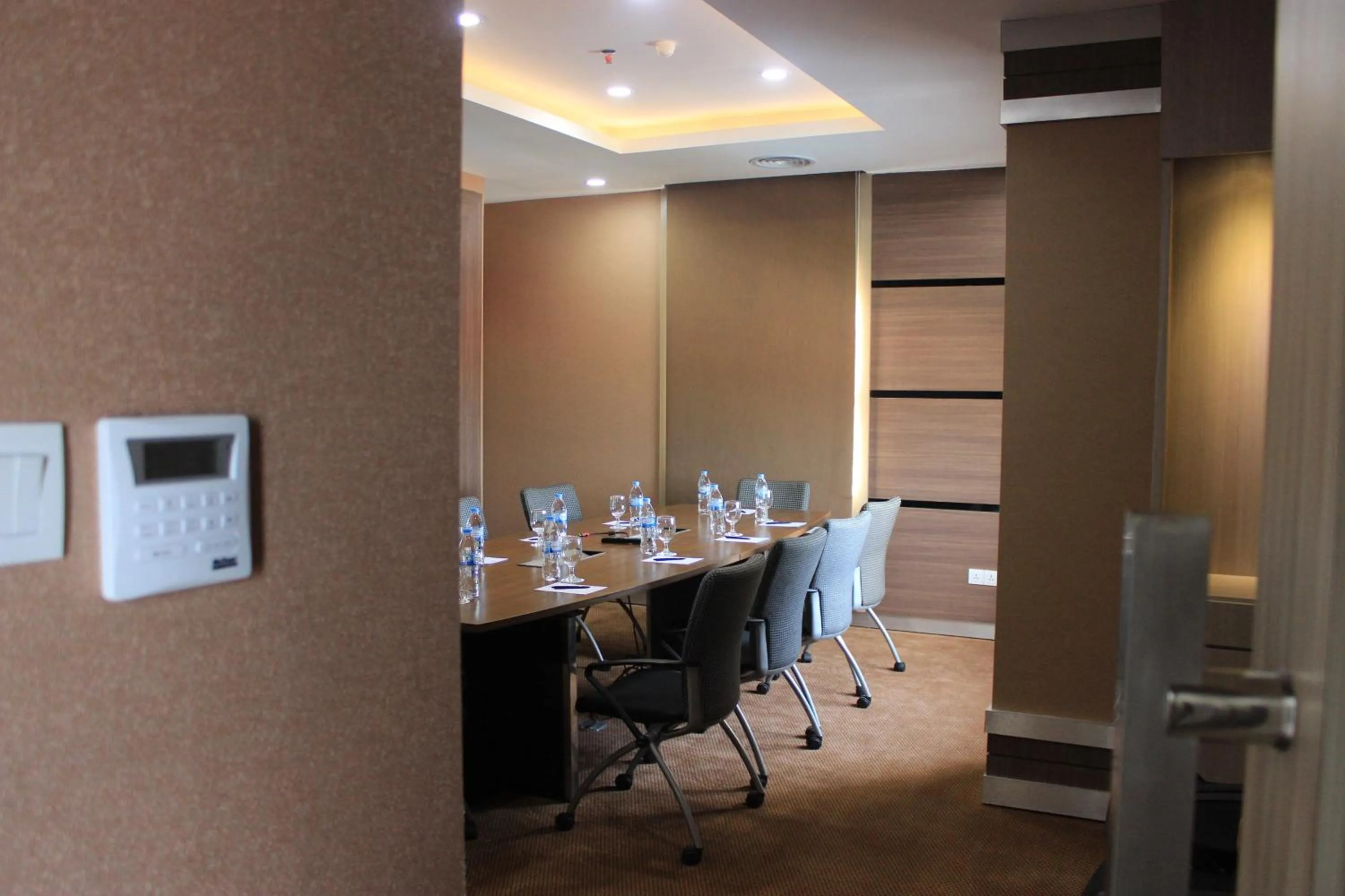 Business facilities in Biz Hotel Batam