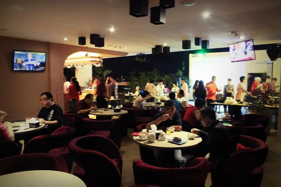 Restaurant/places to eat in Biz Hotel Batam