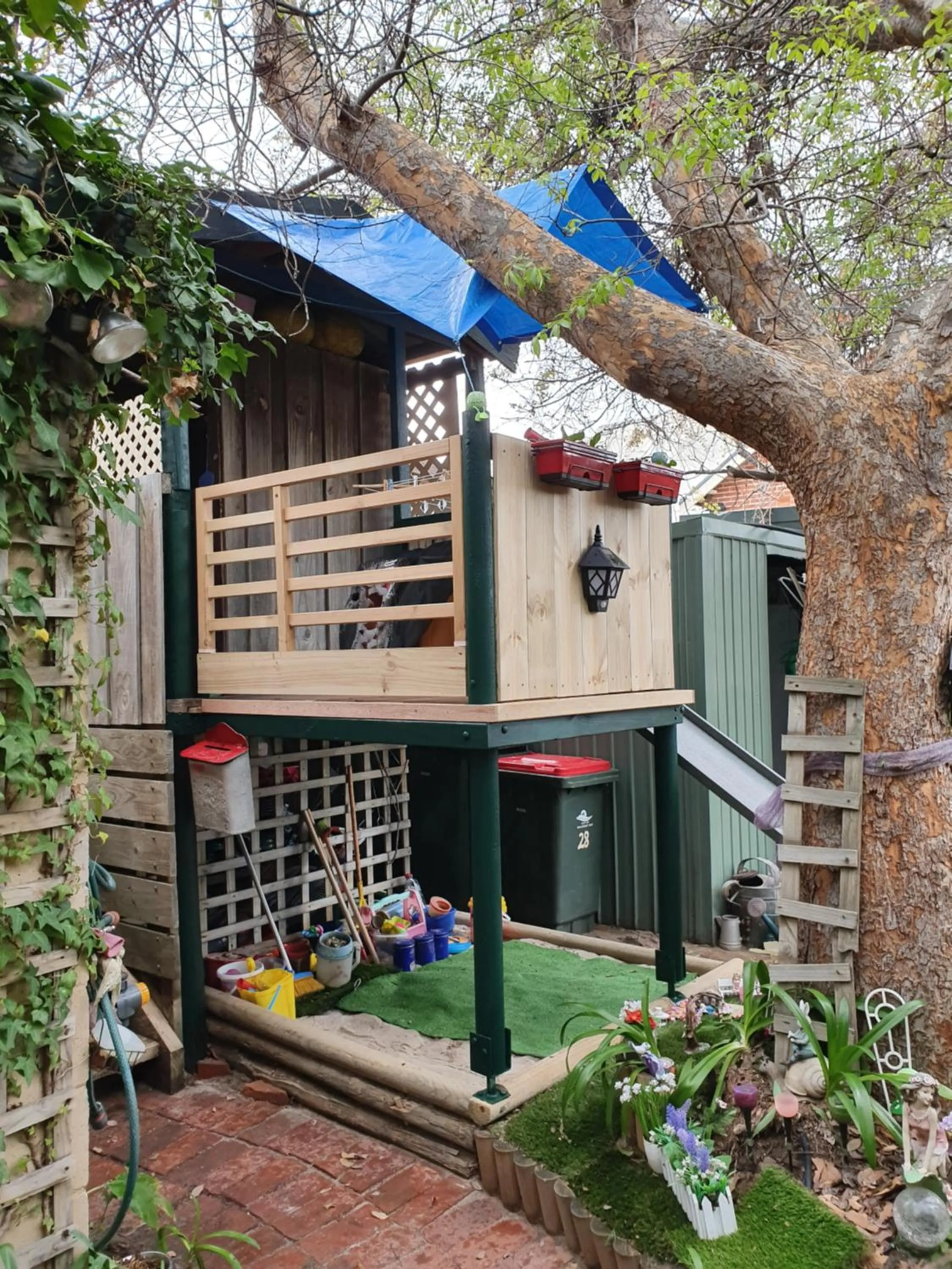 Property building in Water Bay Villa Bed & Breakfast