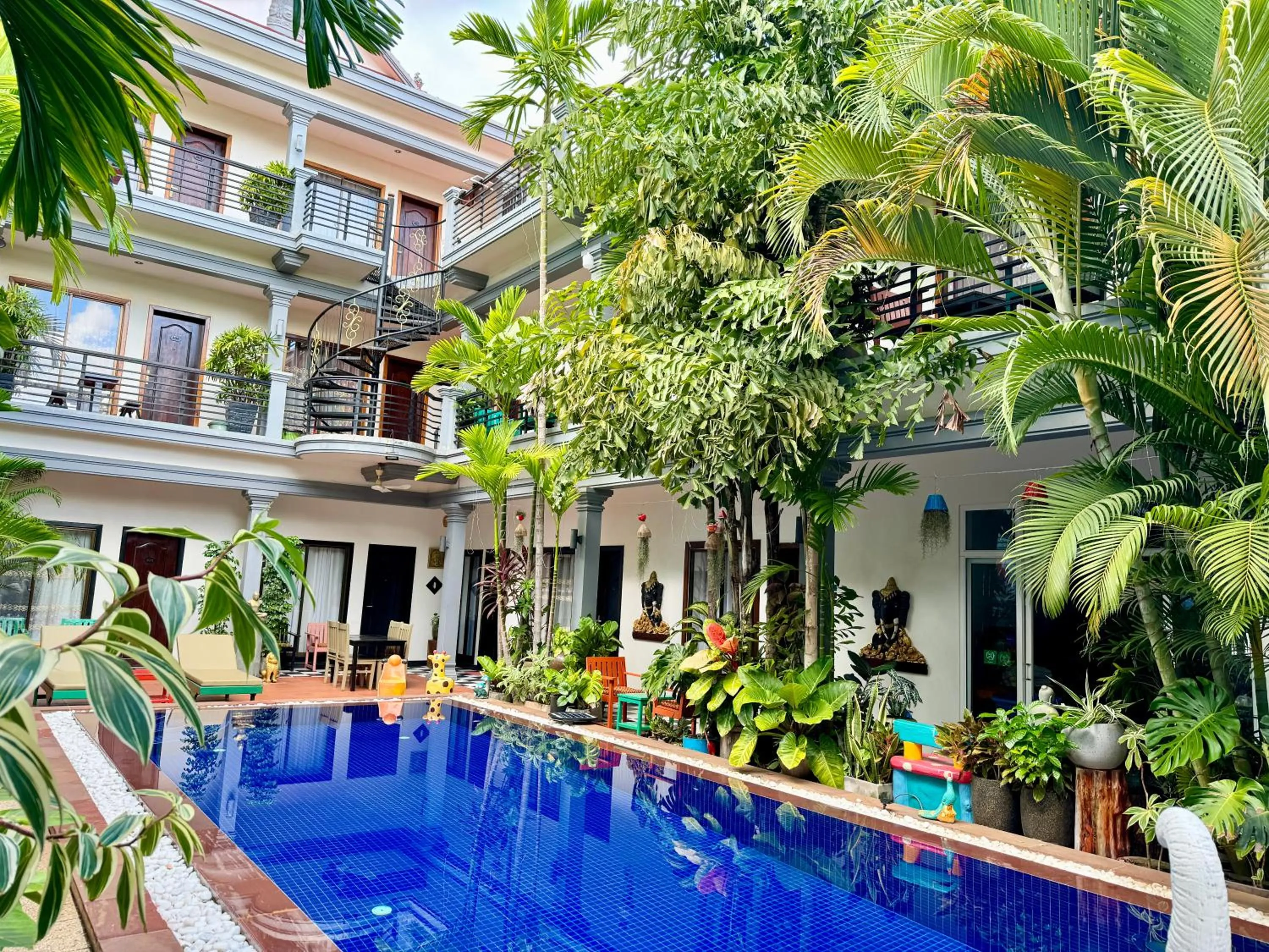 Swimming pool in Asanak D'Angkor Boutique Hotel