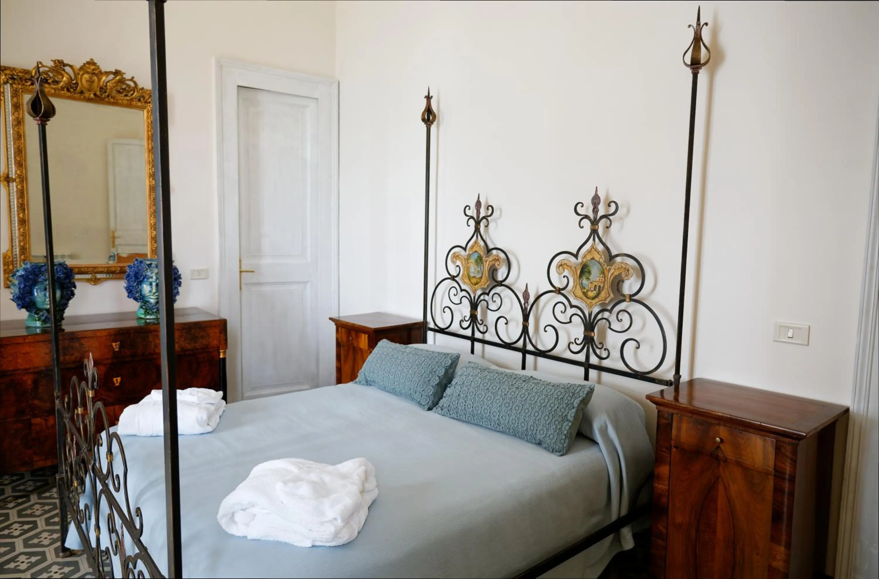 Bed in Maison Canopée