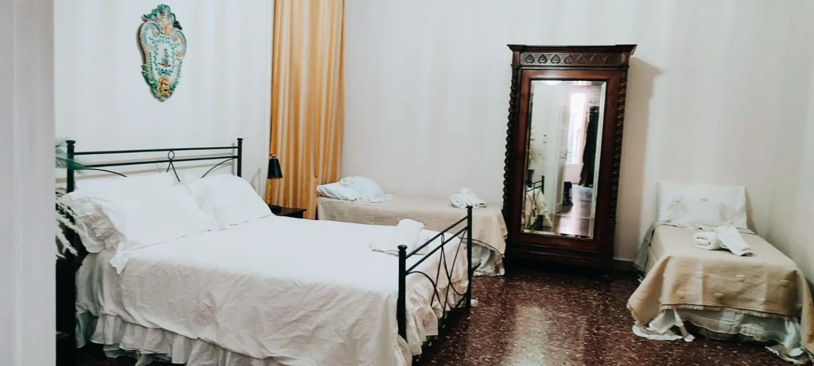 Bed in Maison Canopée