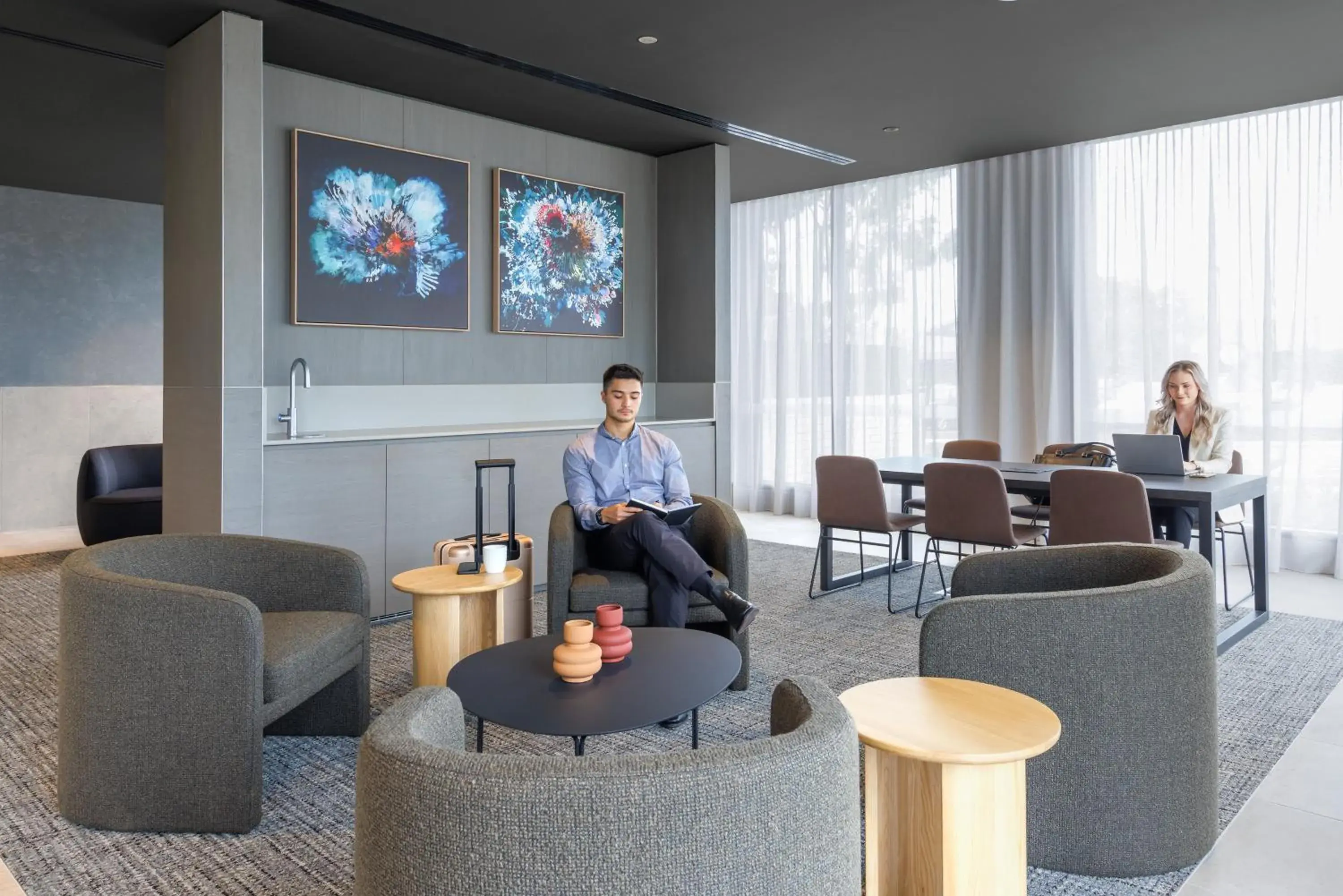 Lounge or bar in Quest Watergardens Lounge or bar in Quest Watergardens