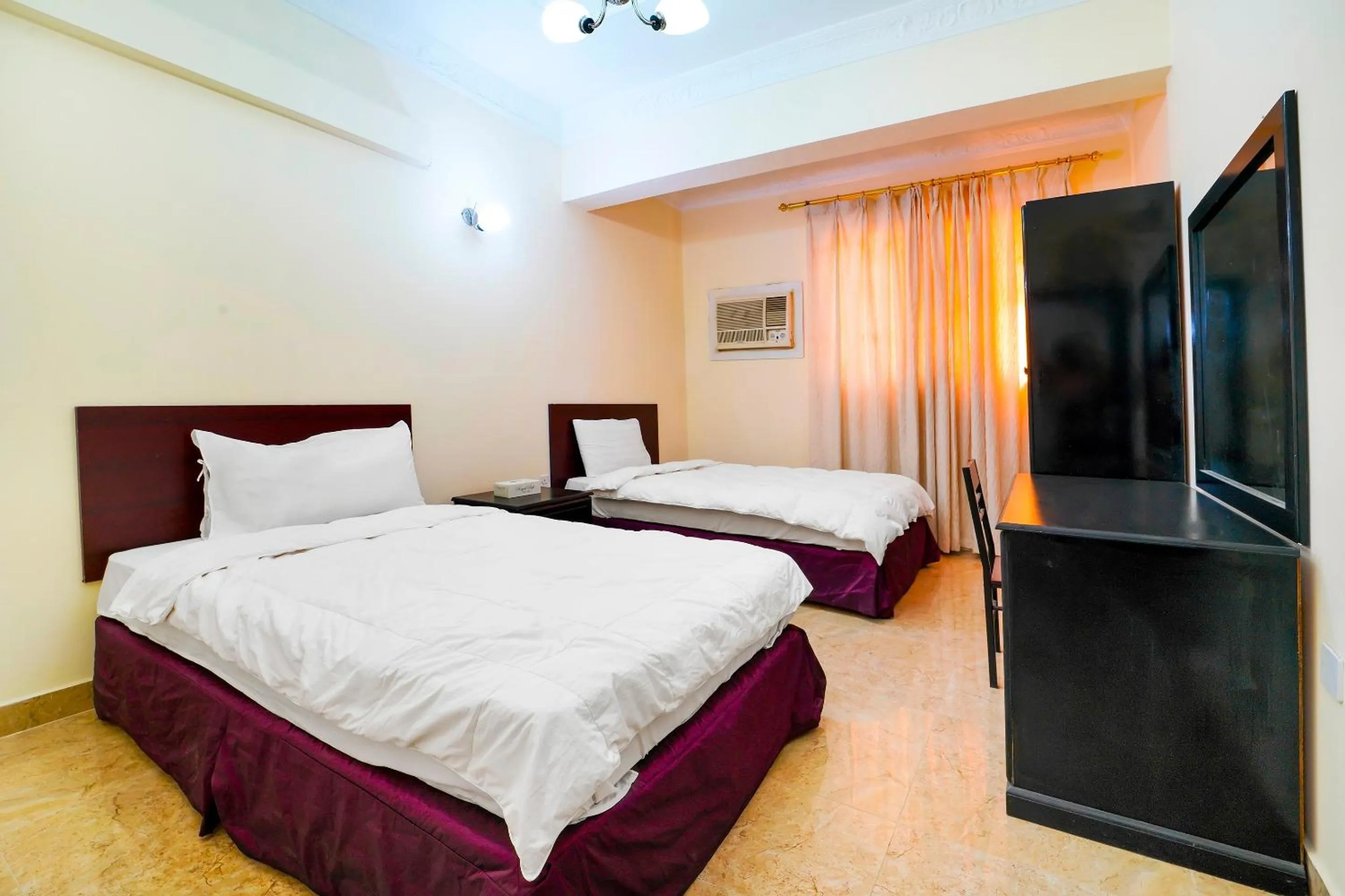 Bedroom, Bed in OYO 124 Al Salam Palace Hotel