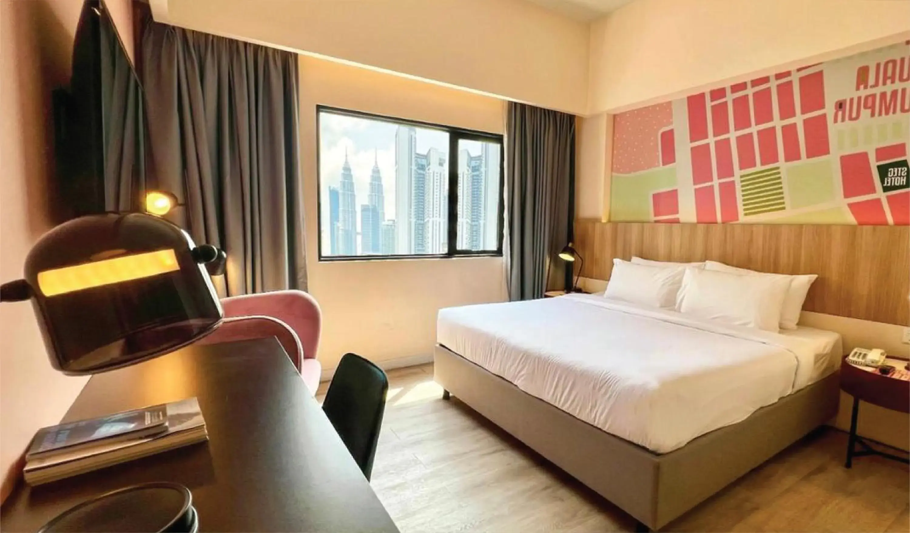 Groovy Deluxe in STEG Kuala Lumpur Groovy Deluxe in STEG Kuala Lumpur