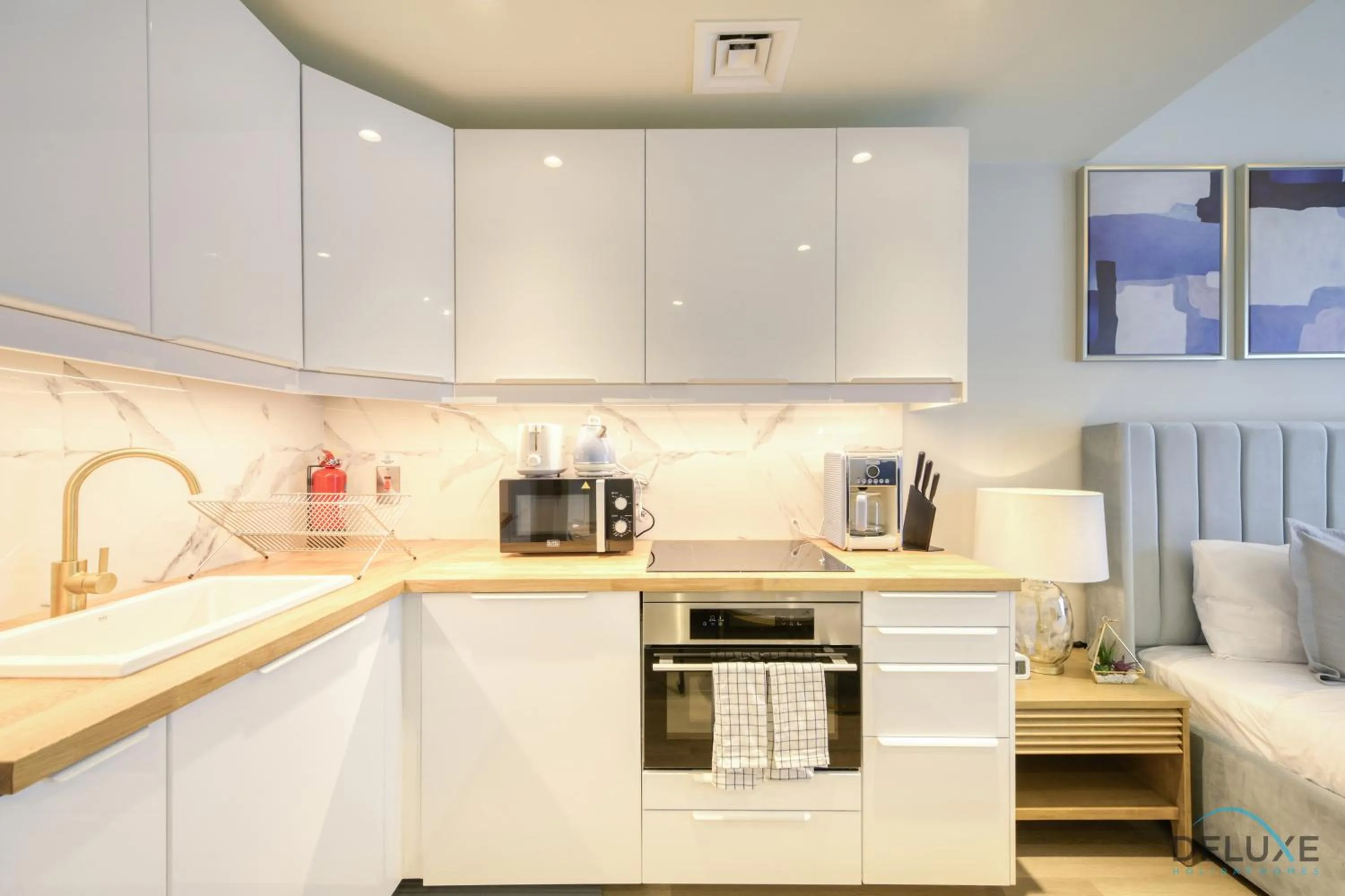 Kitchen or kitchenette in Stunning Studio at Marina Views A Dubai Marina by Deluxe Holiday Homes
