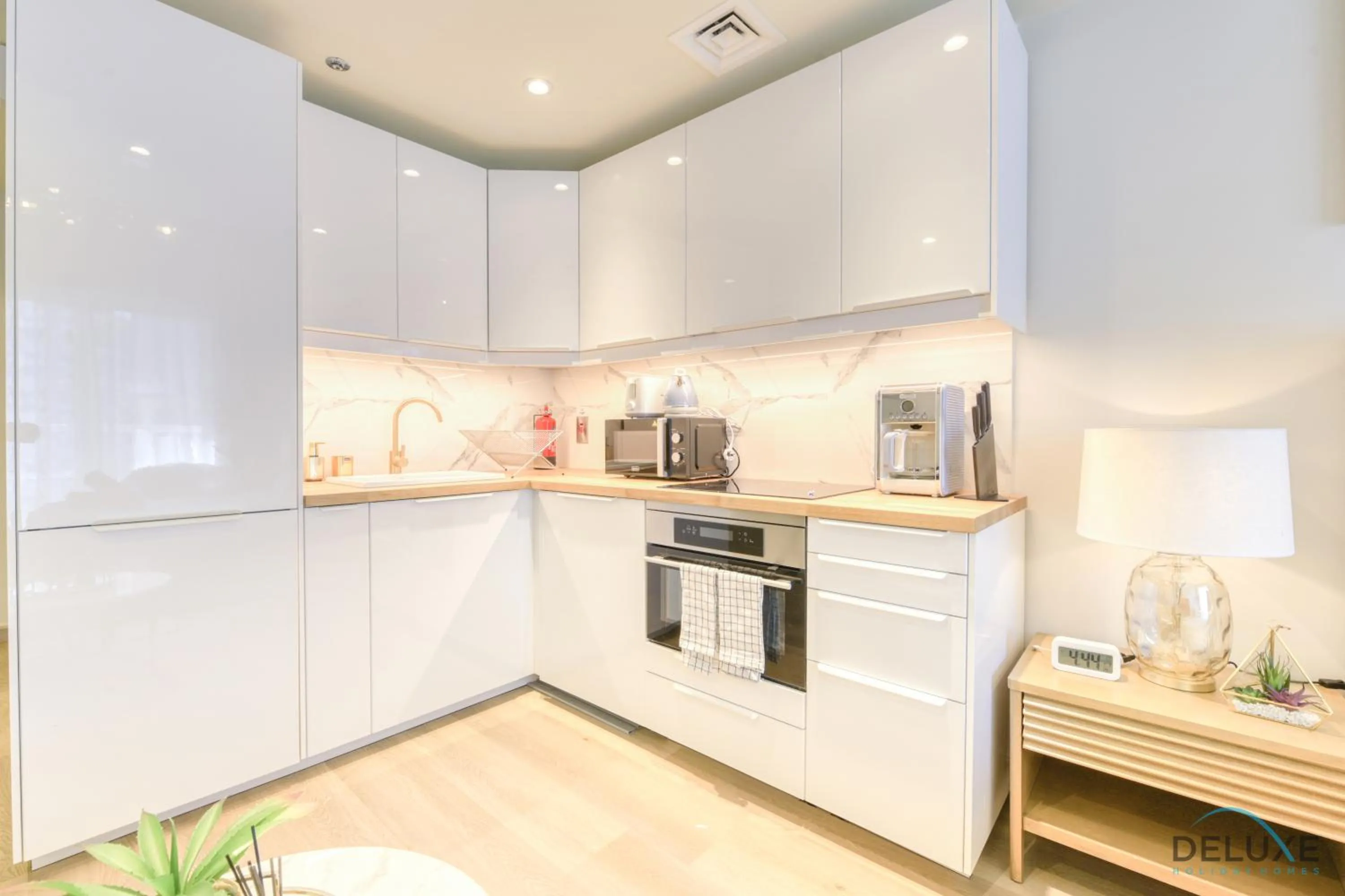 Kitchen or kitchenette in Stunning Studio at Marina Views A Dubai Marina by Deluxe Holiday Homes
