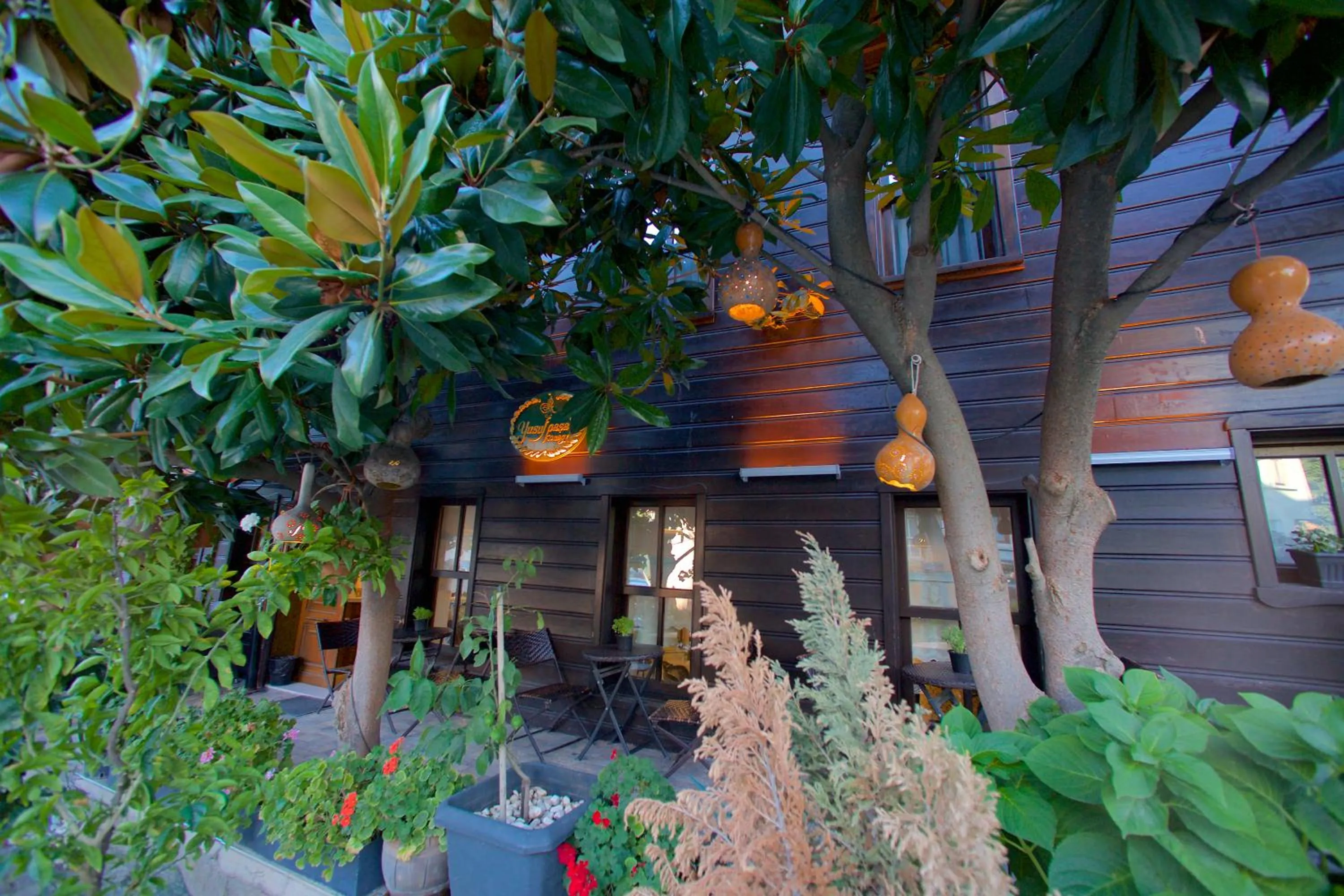 Garden view in Yusufpasa Konagi - Special Class