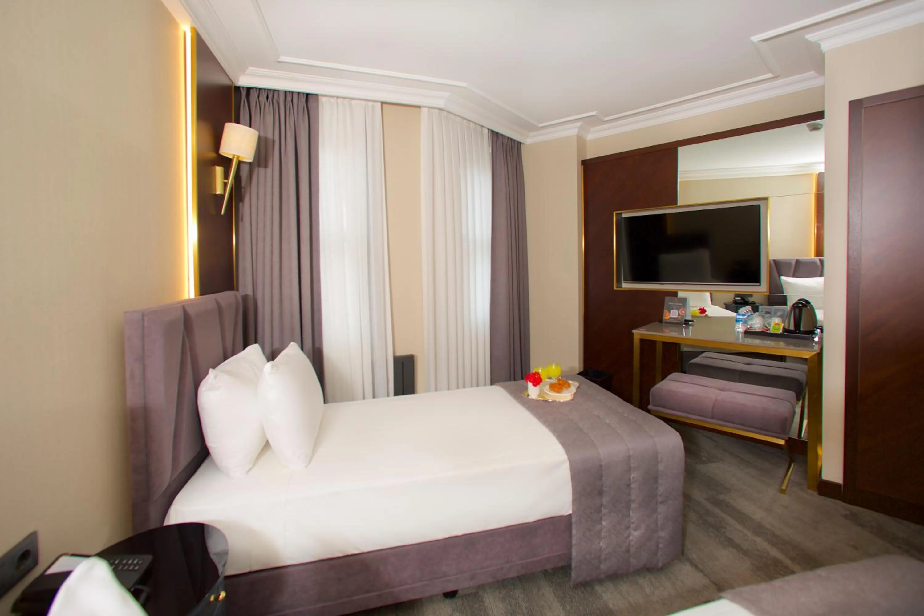 Bedroom, Bed in Yusufpasa Konagi - Special Class