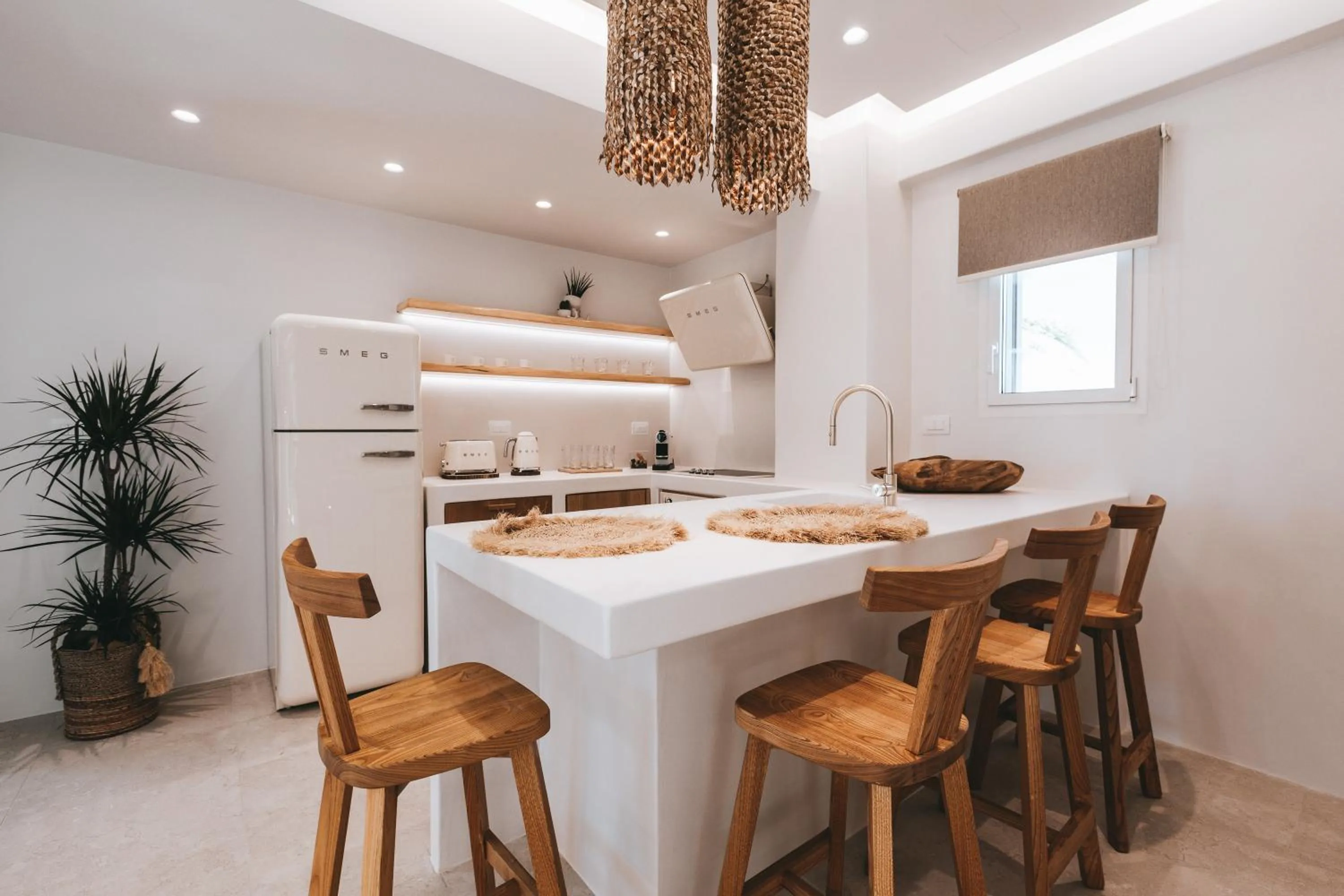 Dining area in Cocopalm Villas Naxos