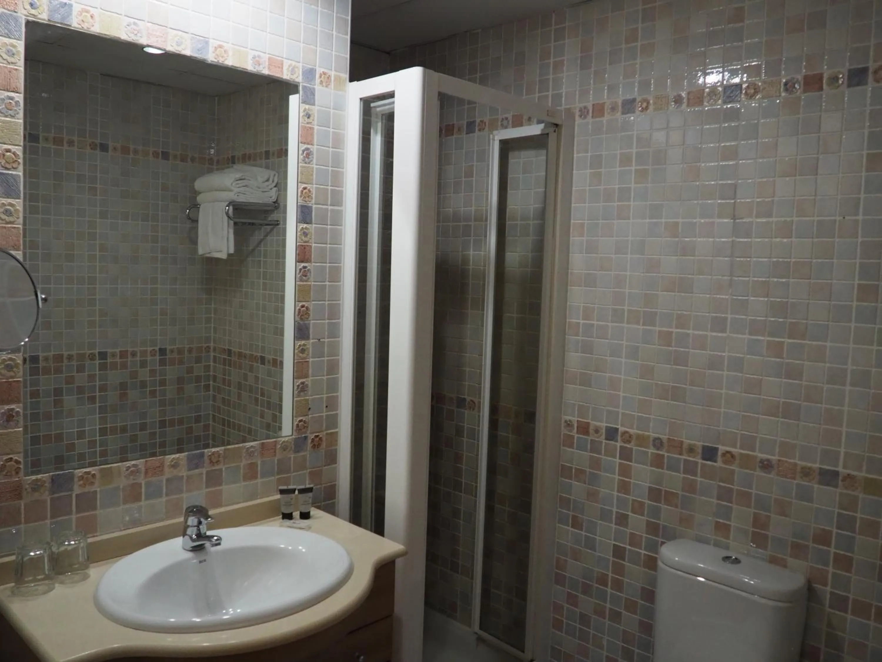 Shower in Ele Mirador de Santa Ana