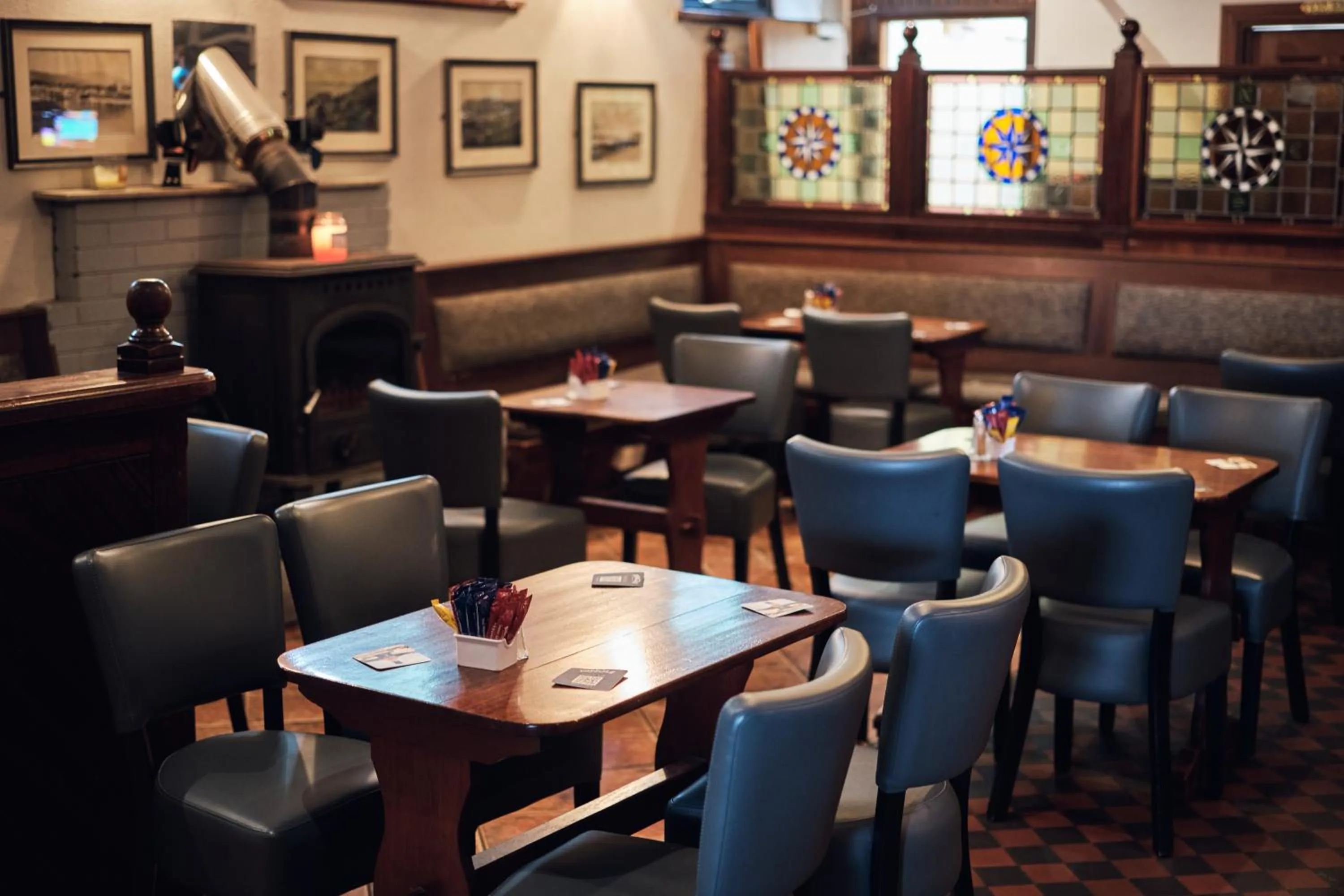 Restaurant/places to eat in Murphy's Pub and Bed & Breakfast