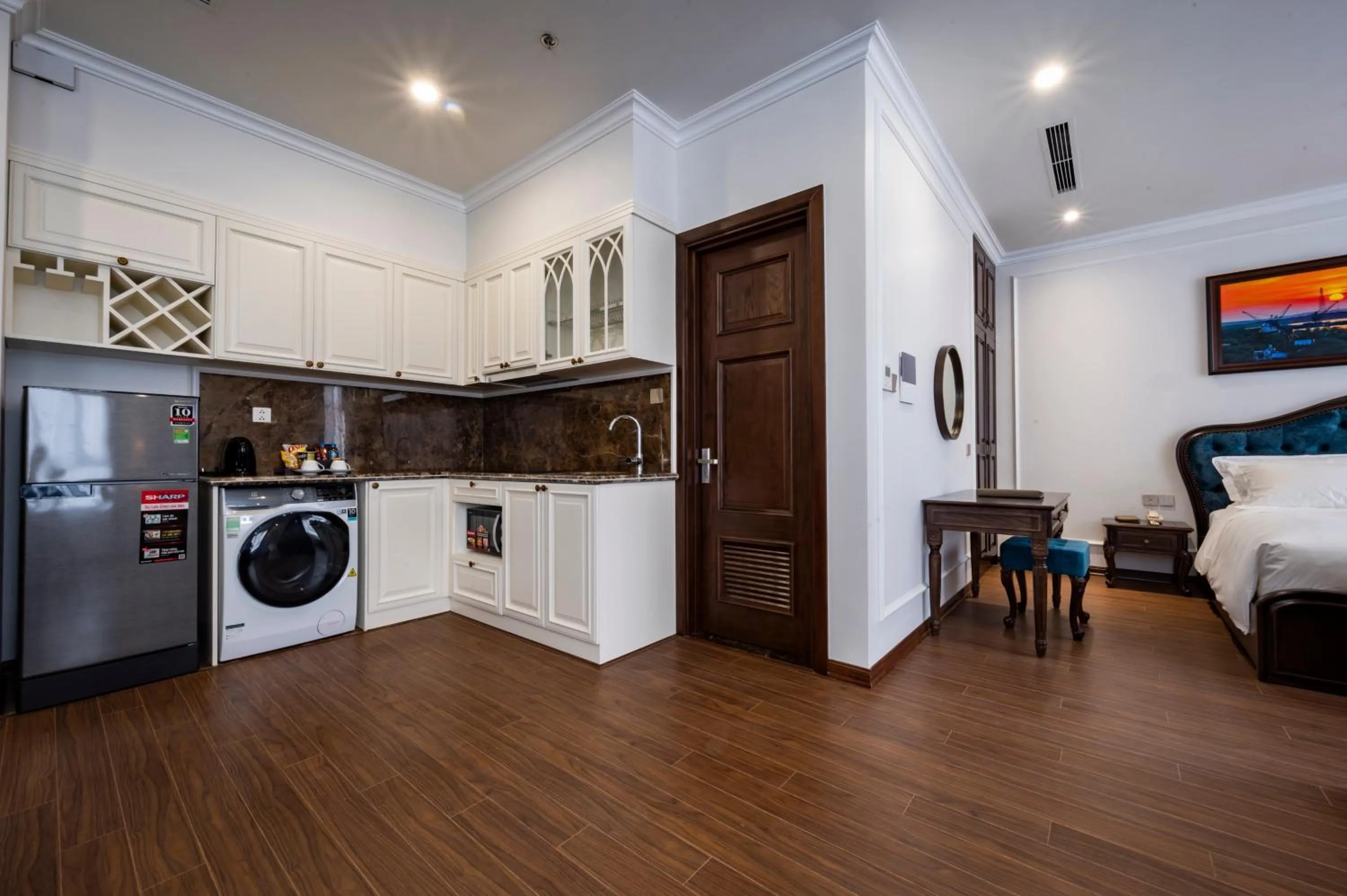 Photo of the whole room in MADELISE HOTEL&APARTMENT