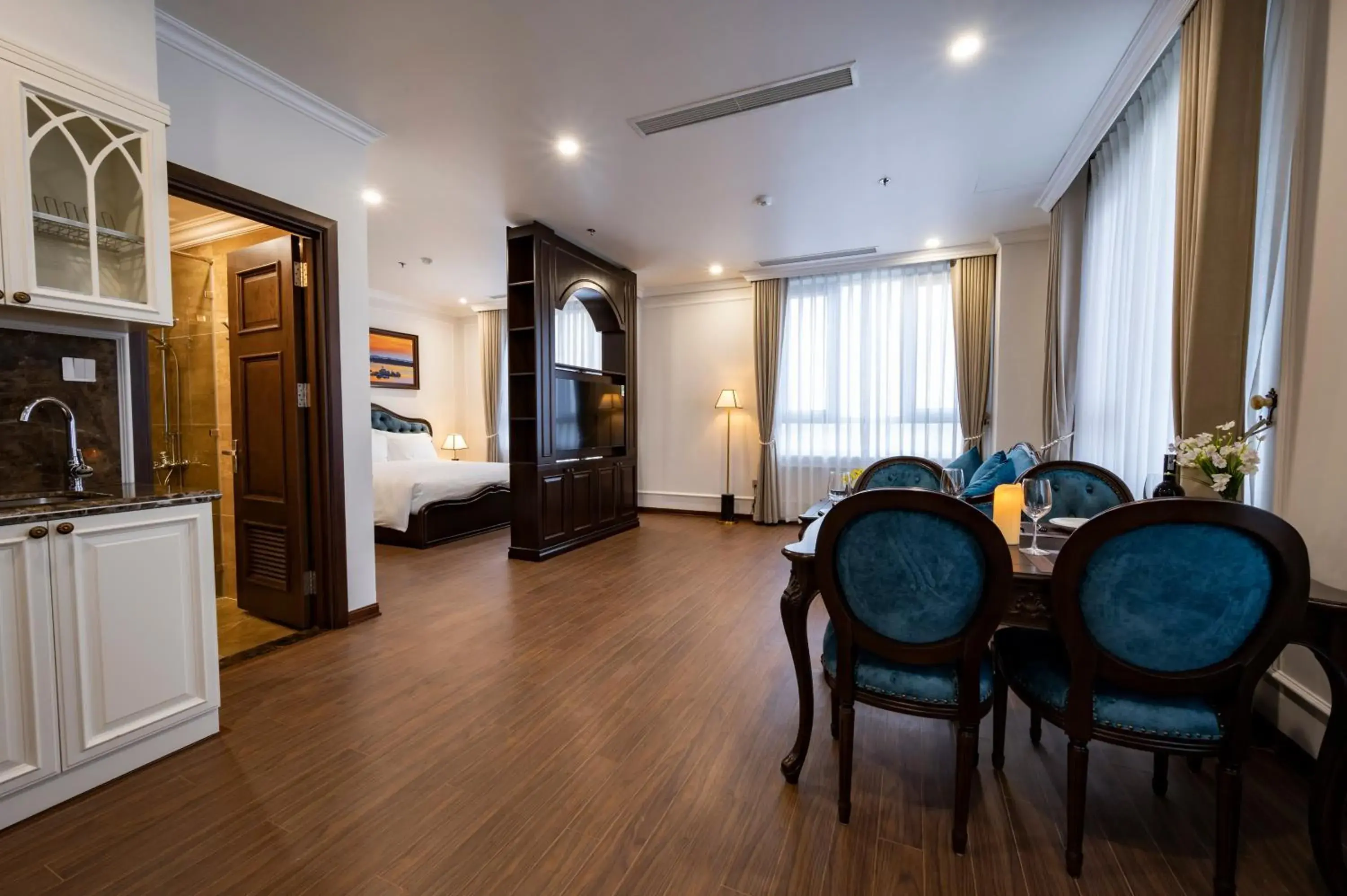 Deluxe Double Room in MADELISE HOTEL&APARTMENT Deluxe Double Room in MADELISE HOTEL&APARTMENT