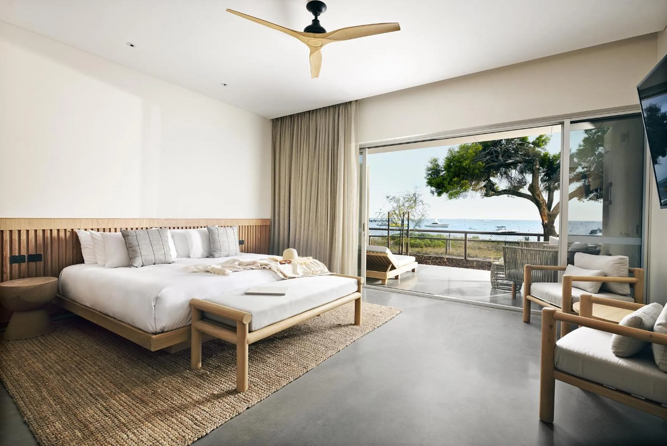 Photo of the whole room, Bed in Samphire Rottnest