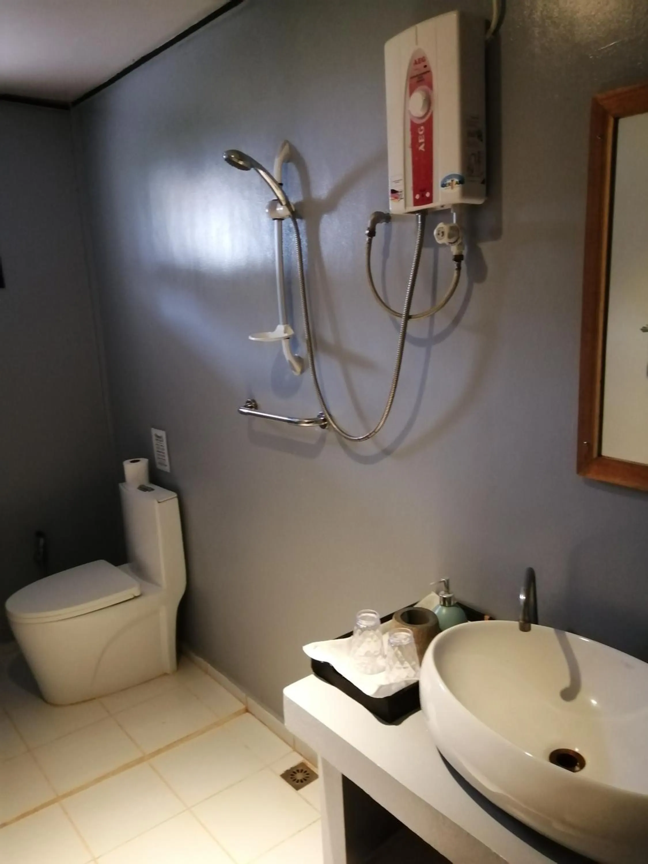 Bathroom in Keira Backpackers