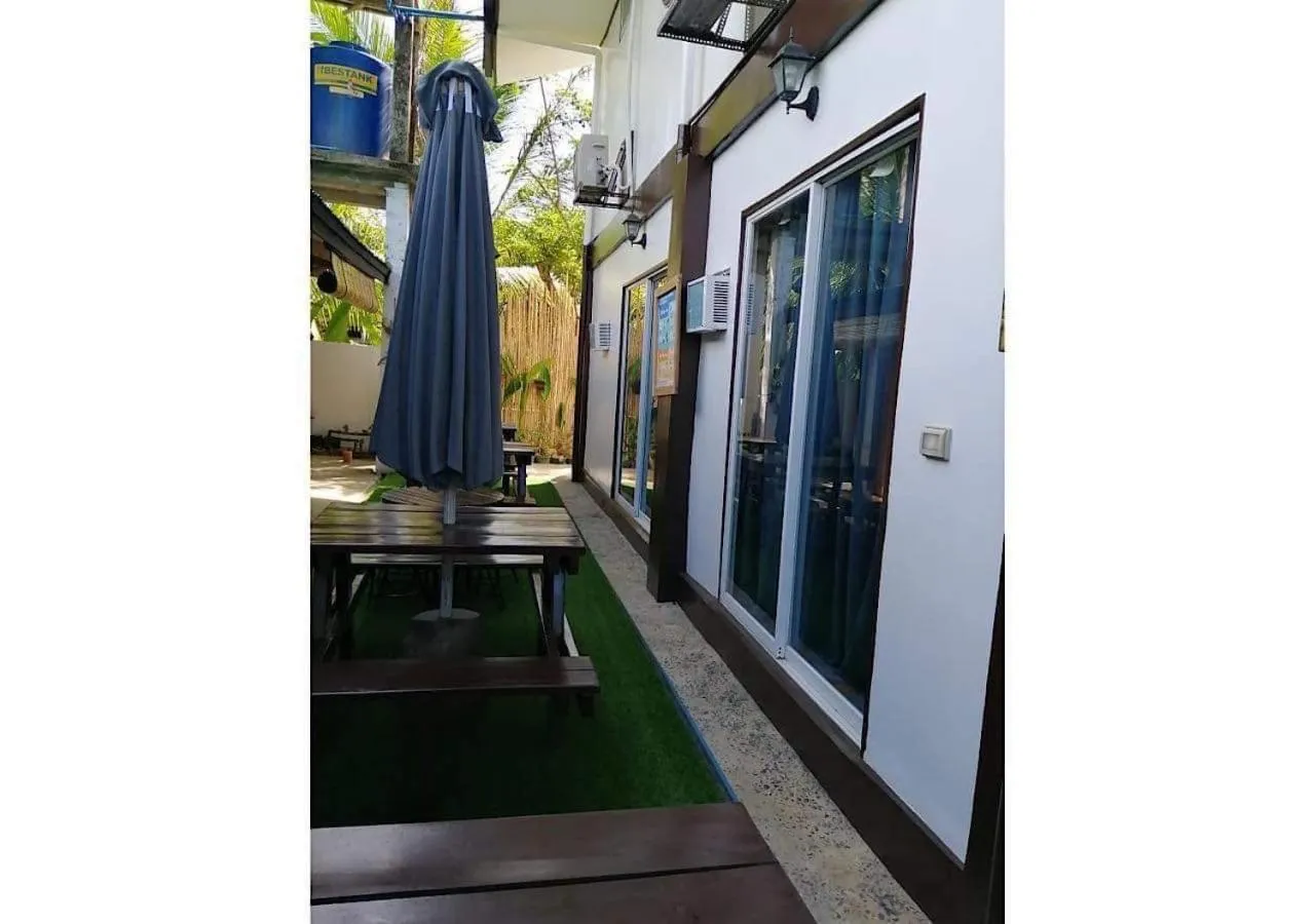 Patio in Keira Backpackers